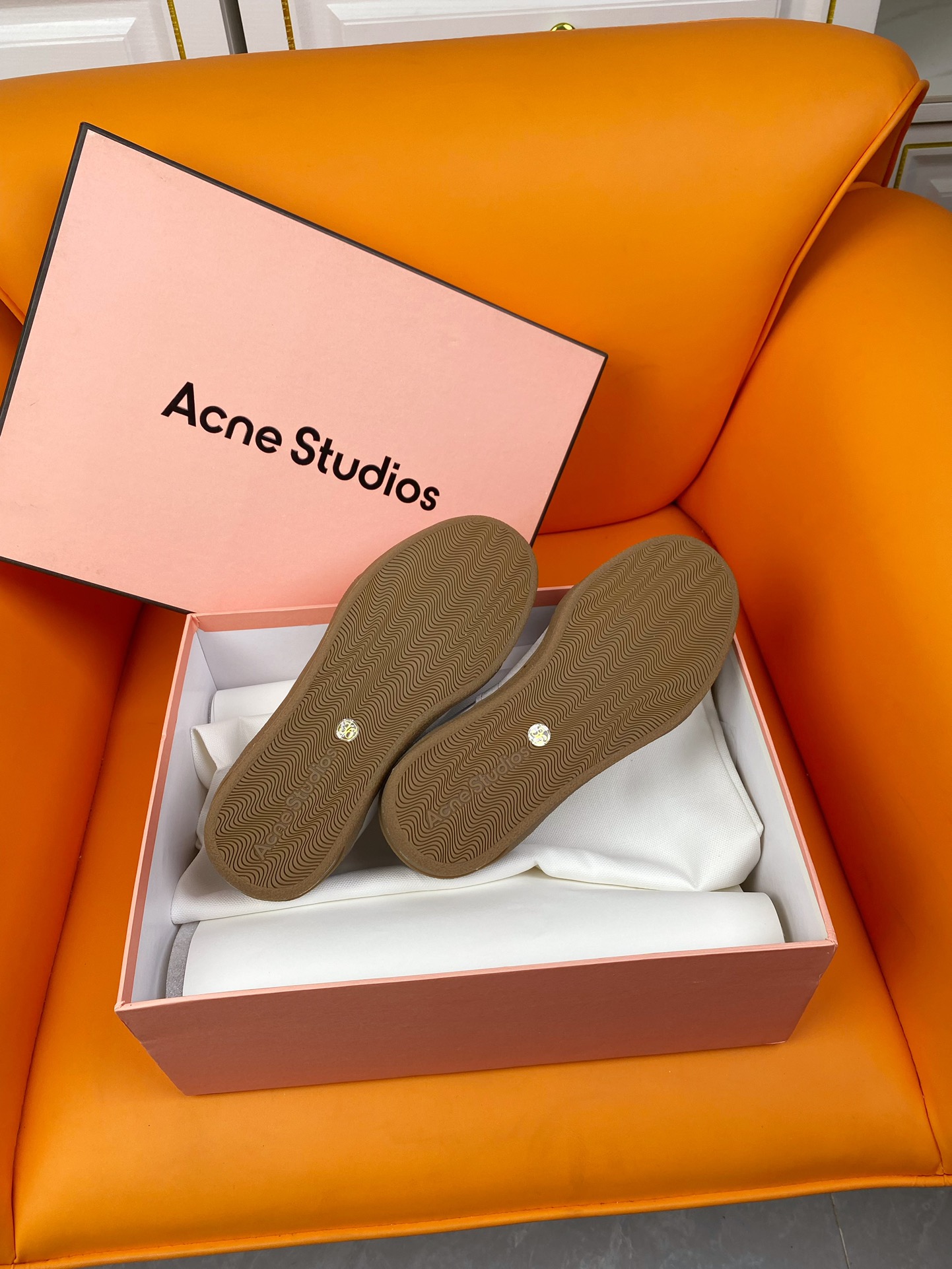 Acne Studios 2024 Spring/Summer Sneakers Offer: $650, Leather Design, Sheepskin Material. - 图片 9