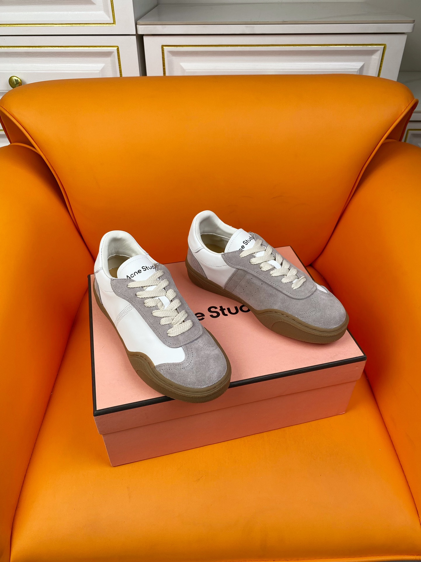 Acne Studios 2024 Spring/Summer Sneakers Offer: $650, Leather Design, Sheepskin Material. - 图片 3