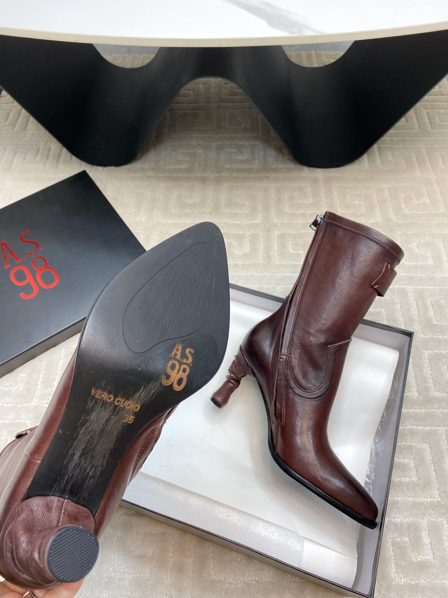 Fashionable ASA98 Boots by Olip Shoes Group: Unique Design, Manual Coloring, Elegant Fashion. - 图片 8