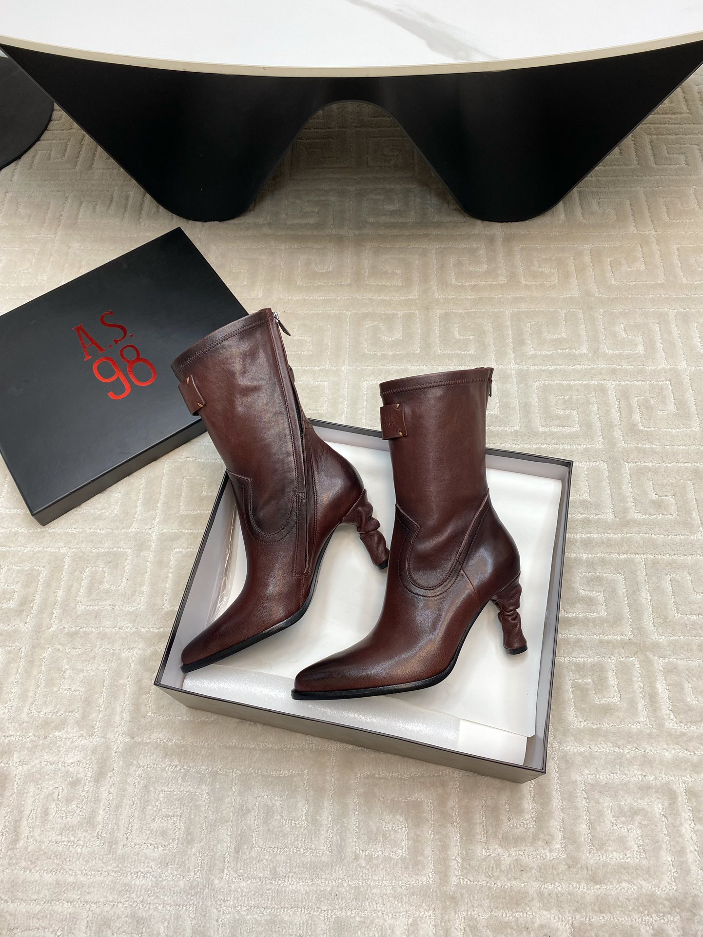 Fashionable ASA98 Boots by Olip Shoes Group: Unique Design, Manual Coloring, Elegant Fashion. - 图片 4