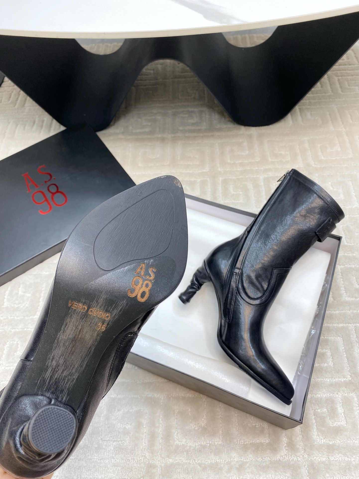 Fashionable ASA98 Boots by Olip Shoes: Unique Design and Manual Colouring - 图片 9