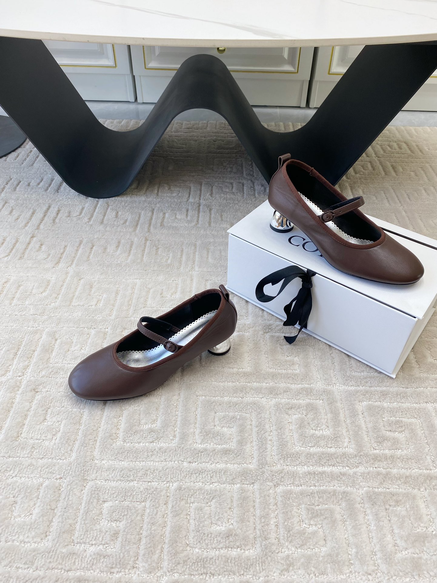 Stylish Cotemp Ballet Shoes: Vendor Price $750 with Deductible of $10 - 图片 3