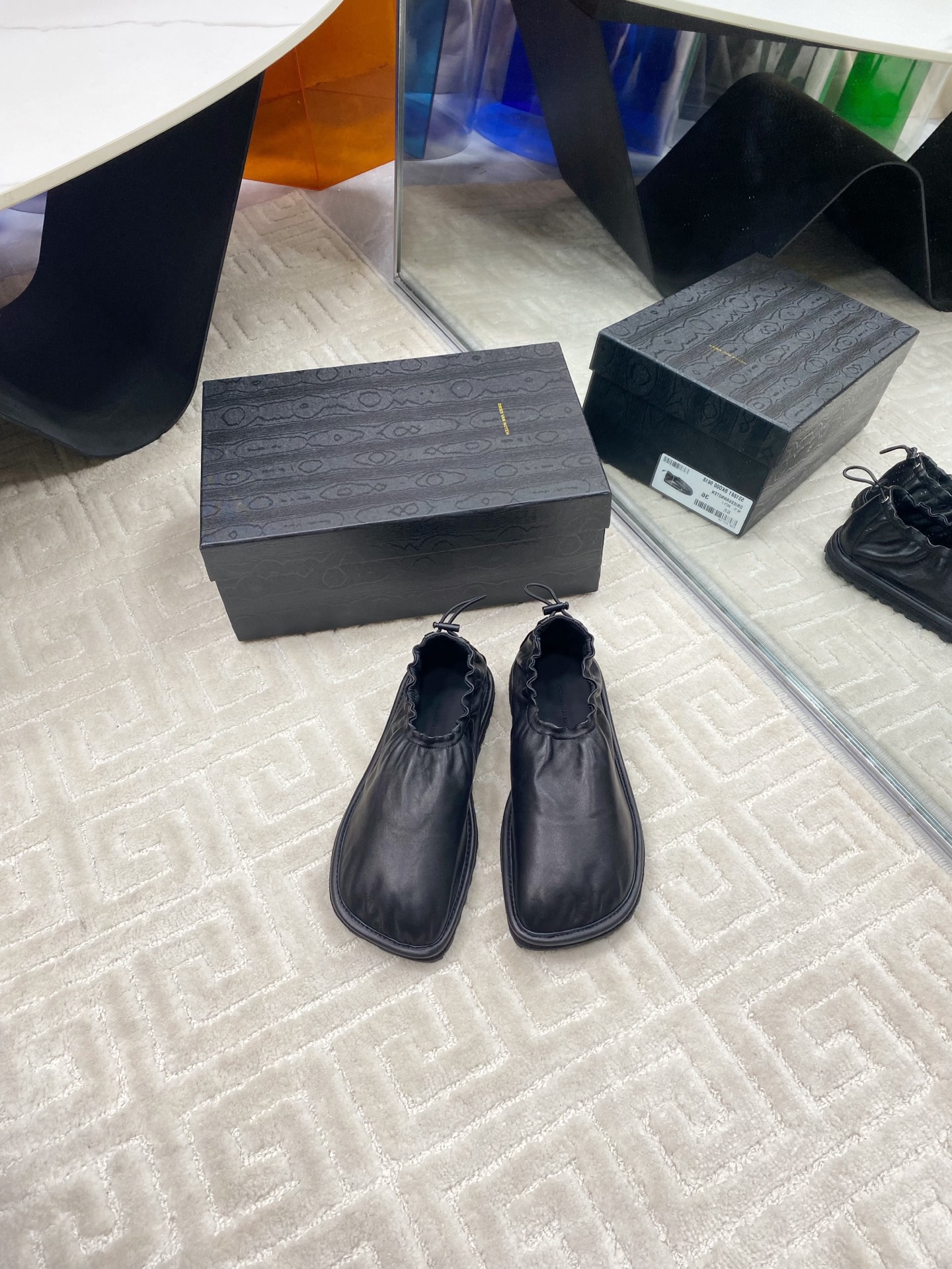 Fashion Review: 588 Dries Van Noten Shoes for Comfortable, Stylish Feet