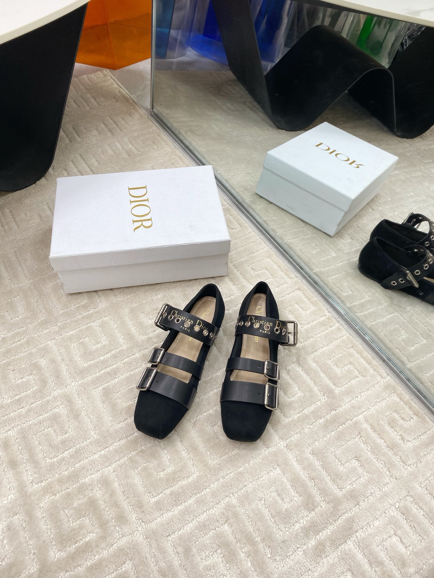 NO:221839,#Dio 2025 early spring new loafers want Mary Jane loafers at a glance, simple, generous, and luxurious.  Paired with the eye-catching Chanristian Dior logo buckle #very high-end and comfortable to wear and good to wear #in both spring, summer, autumn and winter!  Imported cowhide upper, inner sheepskin, original sole size35-40 (40.41 customization, no return or replacement), loafers, chanel, dior, dior, loafers, mary jane, cowhide, sheepskin19860909#迪奥2025早春新款乐福鞋一眼就想要玛丽珍乐福鞋单鞋简单大方‘低调奢华！配上醒目的Chanristian Dior标志扣#非常高级穿着舒适好看而且好搭配#春夏秋冬都以穿！ 鞋面进口牛皮 内里羊皮 鞋底原版鞋底 size35-40（40.41定制不退不换),乐福鞋,chanel,dior,dior,loafers,mary jane,cowhide,sheepskin,Women's Shoes