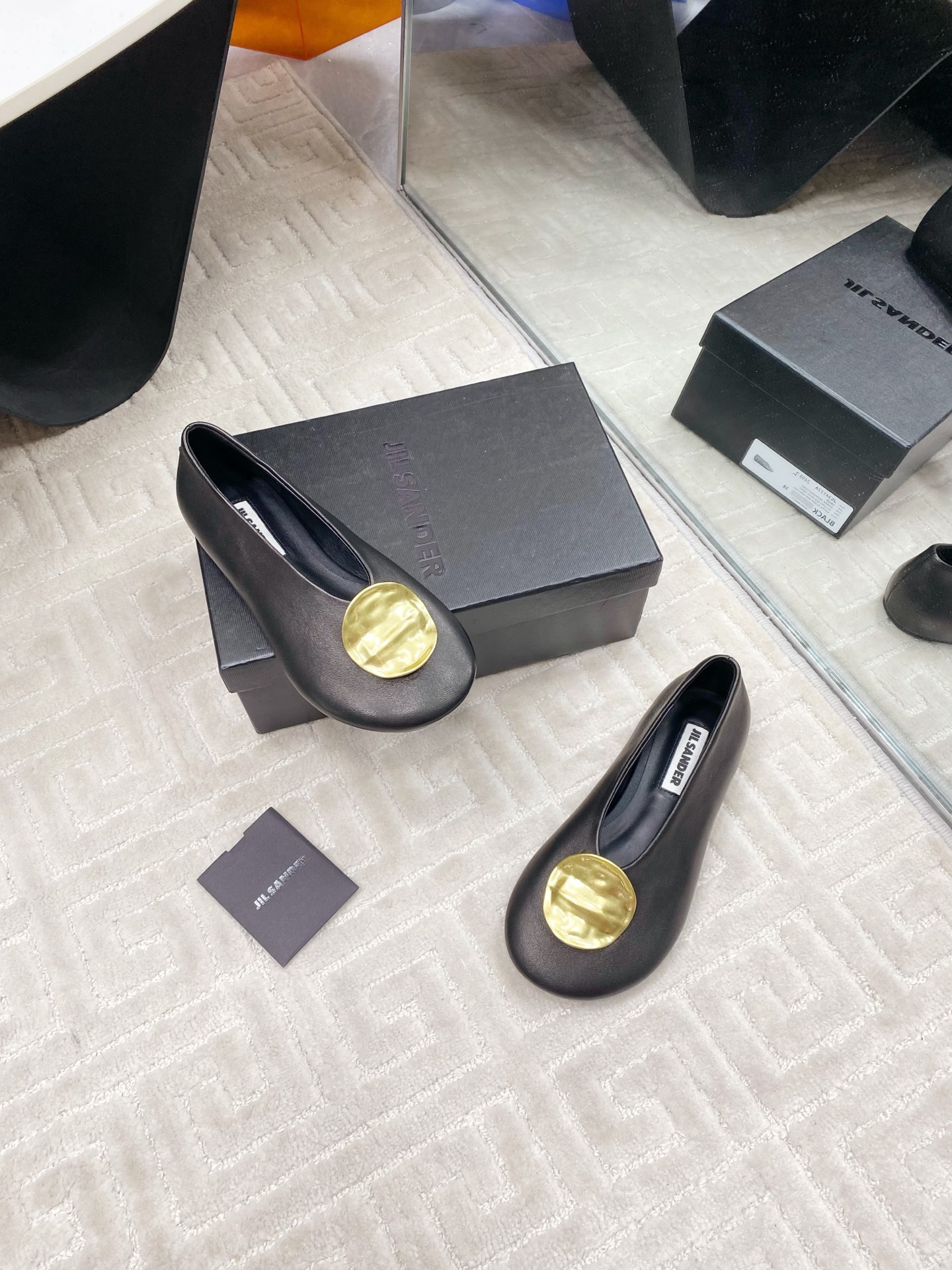 Jil Sander’s Retro Sheep Skin Mary Jane Shoes: Offer at $588 - 图片 3