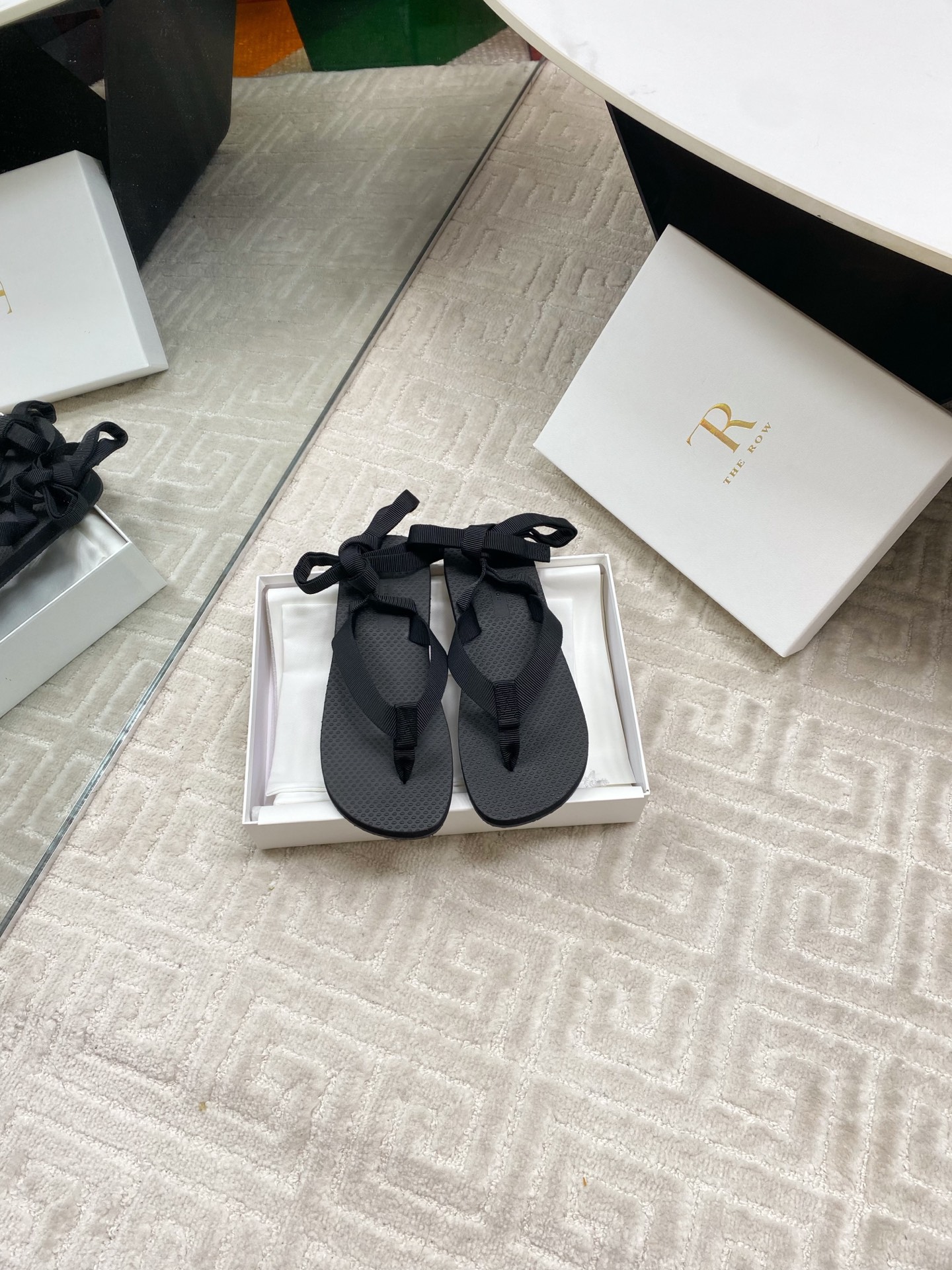 NO:258033,Thick-soled The row spring and summer new Dune niche minimalist flip flops This lace-up slipper is simple in style, with nylon straps   wide-face design that refuses to 