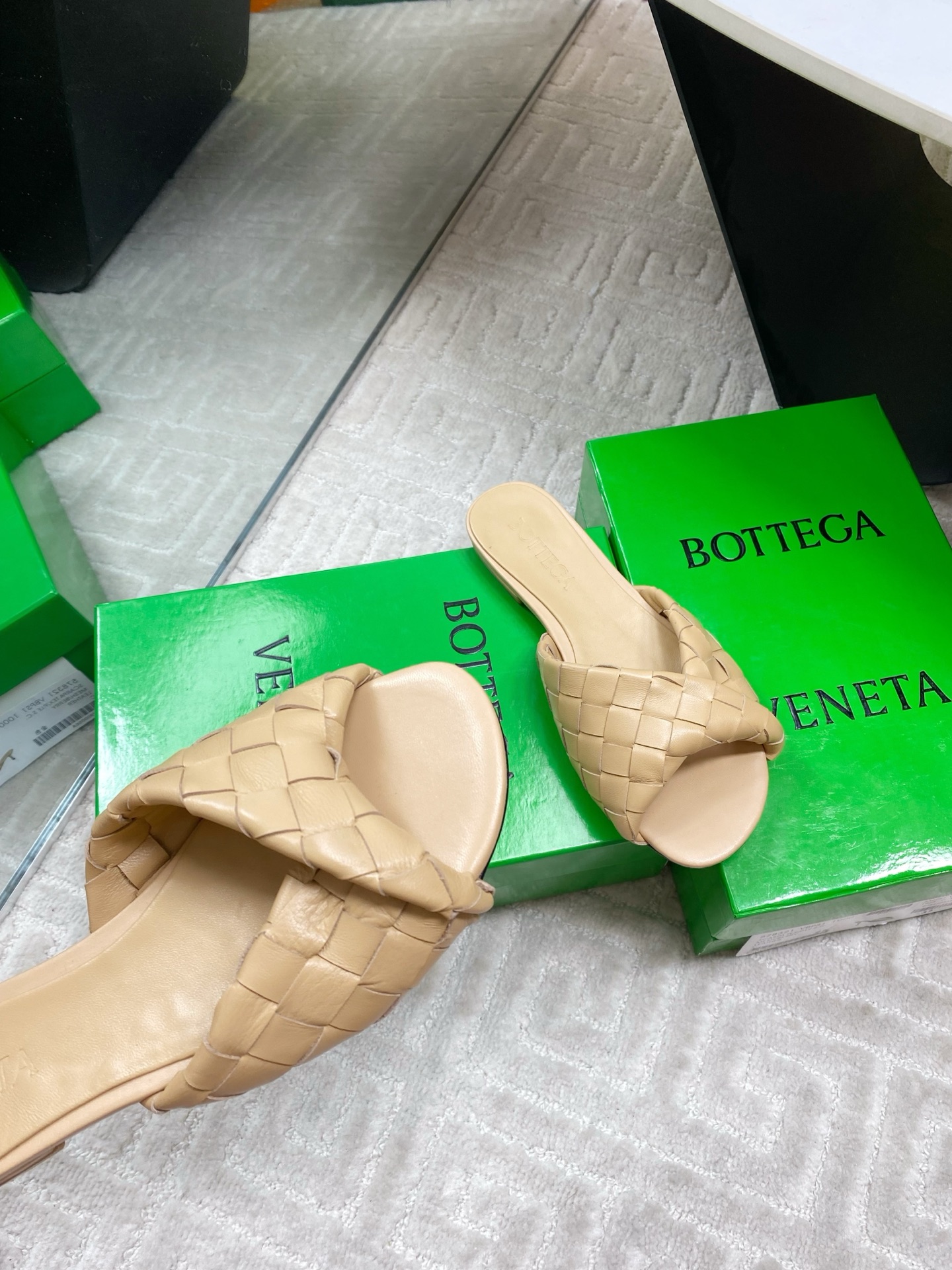 Bottega Veneta Blink Woven Leather Sandal Slides - Designer Comfort 8 i1744631463806 4635 0 6