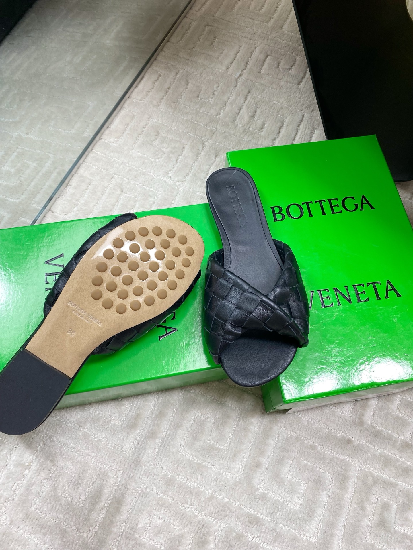 Bottega Veneta Blink Woven Leather Sandals - Stylish & Comfortable 9 i1744631515594 9896 0 7
