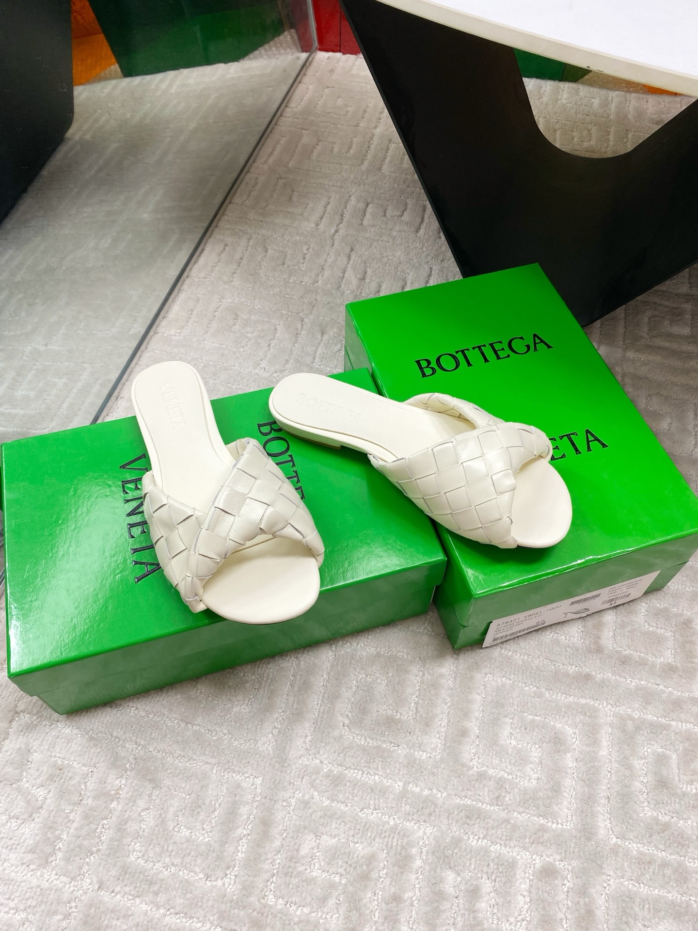 Bottega Veneta Blink Woven Leather Sandals | Luxury Comfort 2 i1744631572131 439 0 2