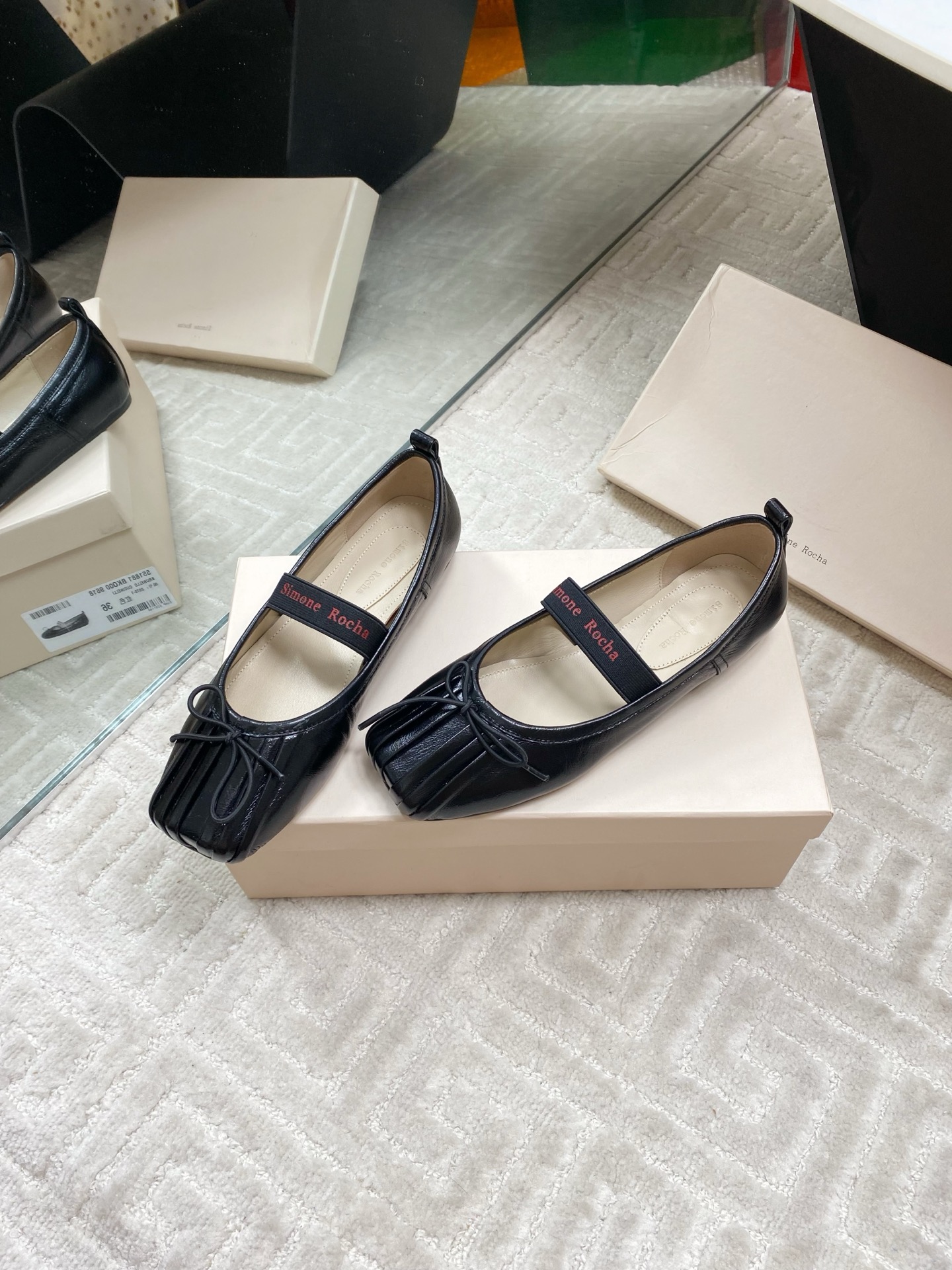 Simone Rocha Women's Ballet Flat Mary Jane in Black Leather 5 i1744633443513 8021 0 2