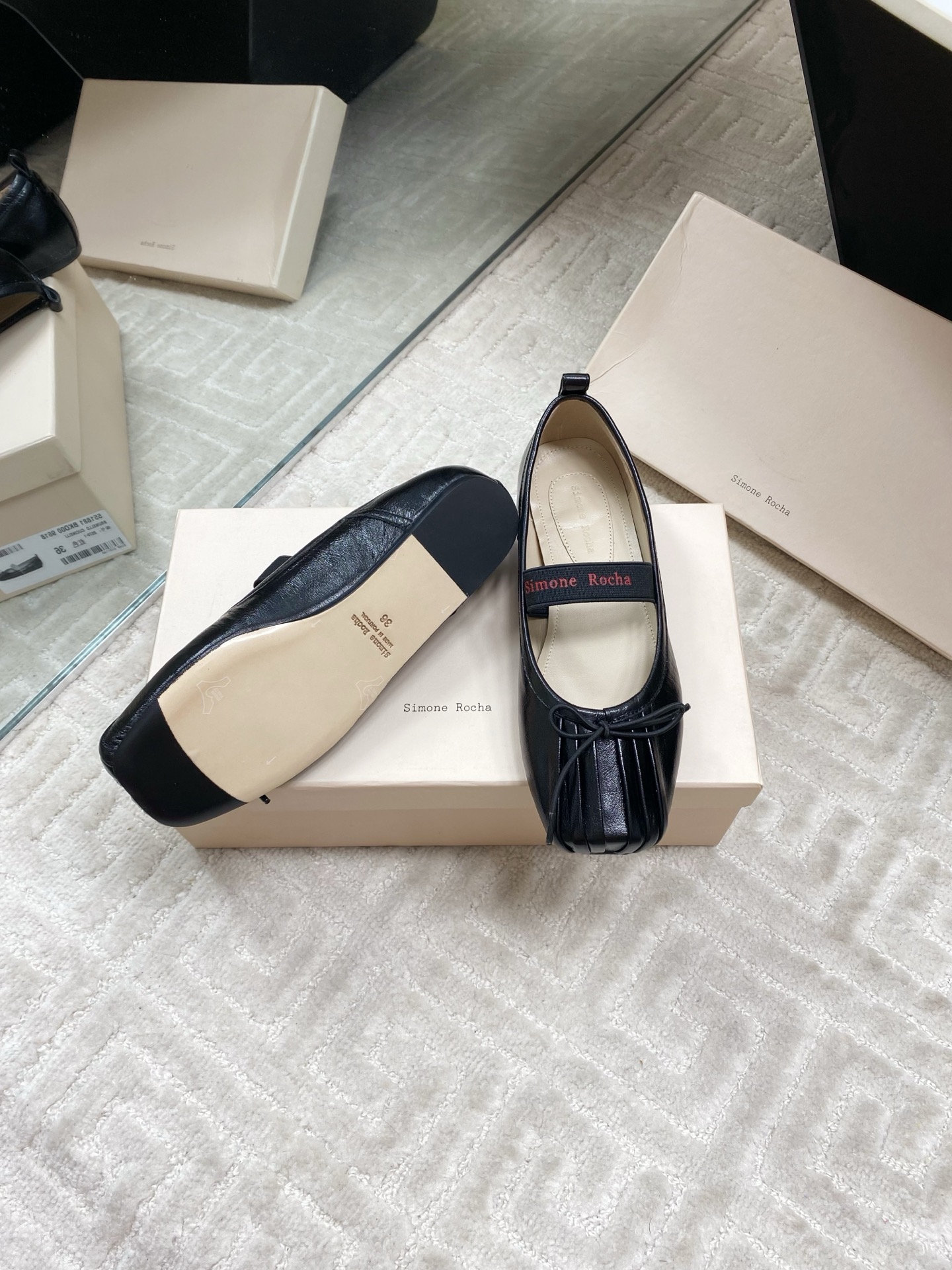 Simone Rocha Women's Ballet Flat Mary Jane in Black Leather 10 i1744633443525 7936 0 7