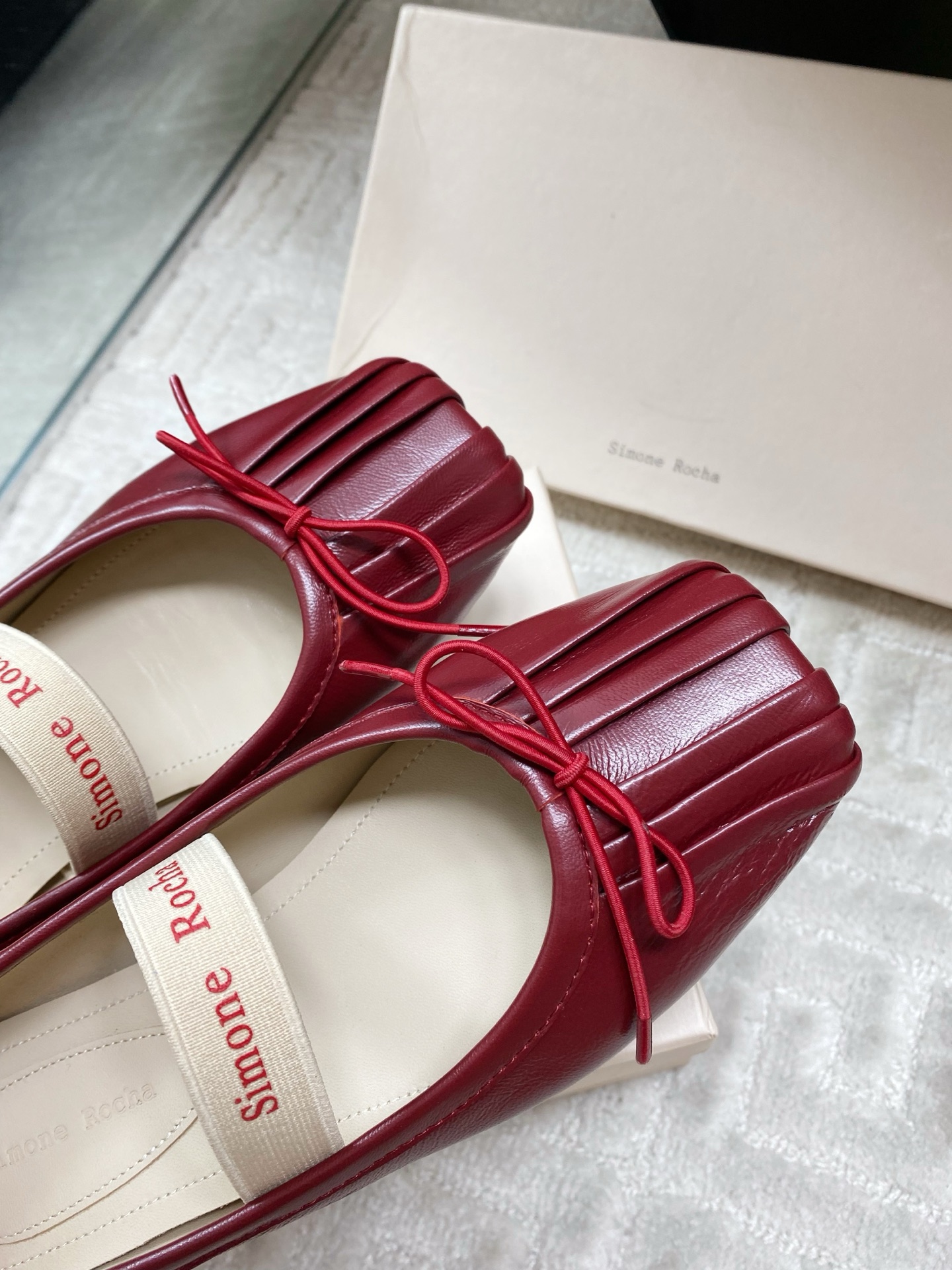Simone Rocha 25SS Mary Jane Ballet Flats - Red Leather with Bow Detail 8 i1744633487146 8878 0 5
