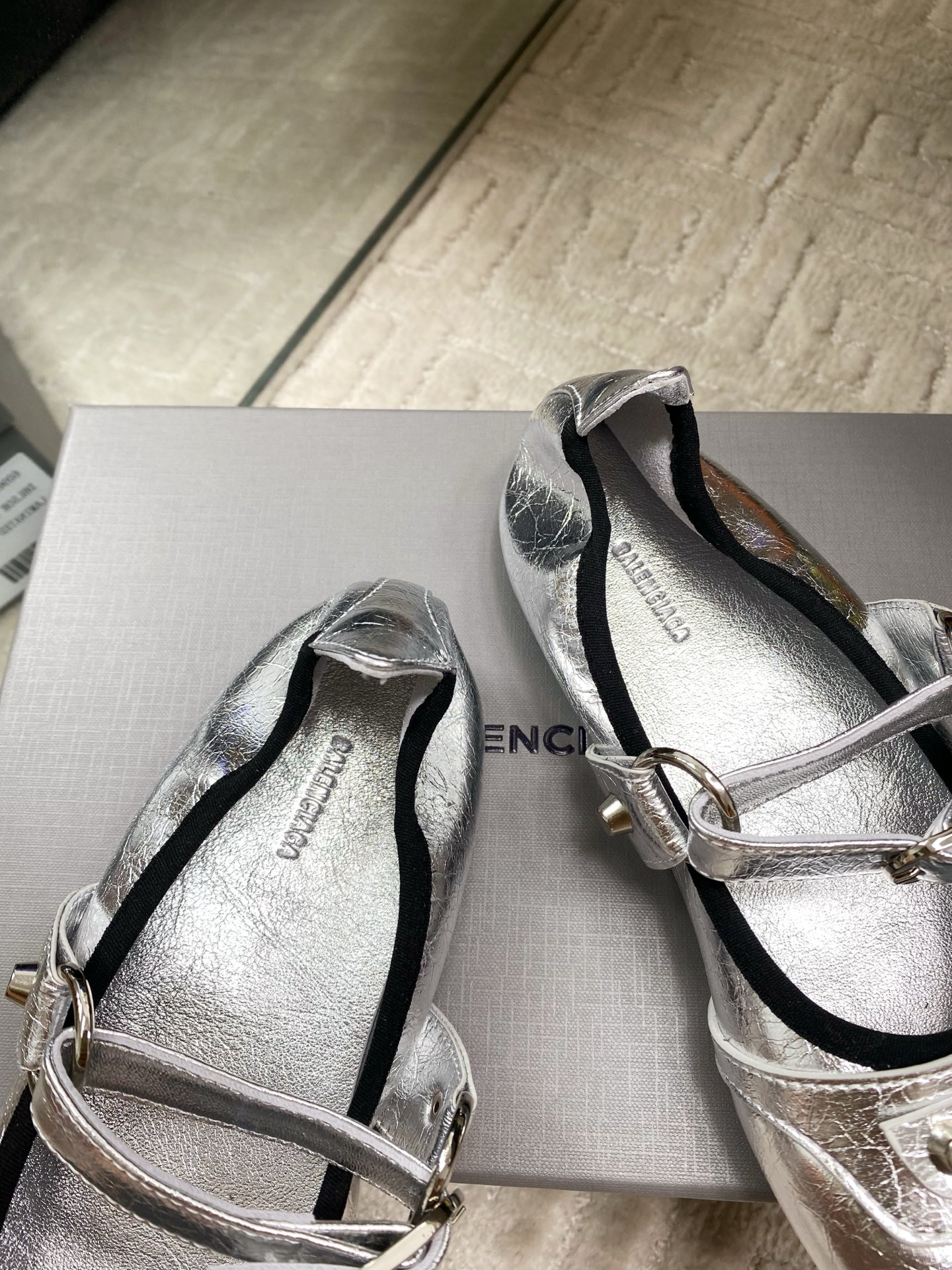 Balenciaga Women's Silver Leather Mary Jane Ballet Flats Shoes 7 i1744654787965 7942 0 5
