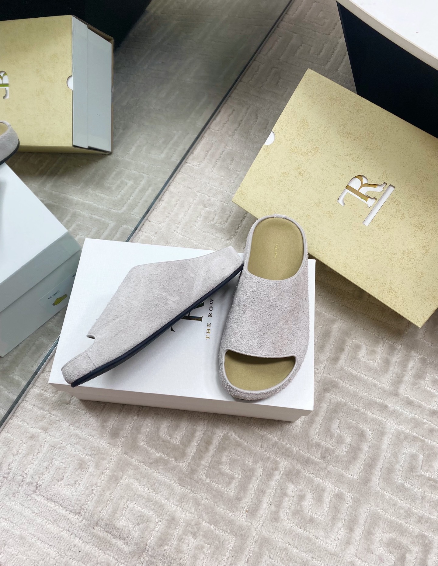 The Row Women's Round Toe Suede Leather Slip On Sandals Slides Slippers 9 i1744815663461 5654 0 7