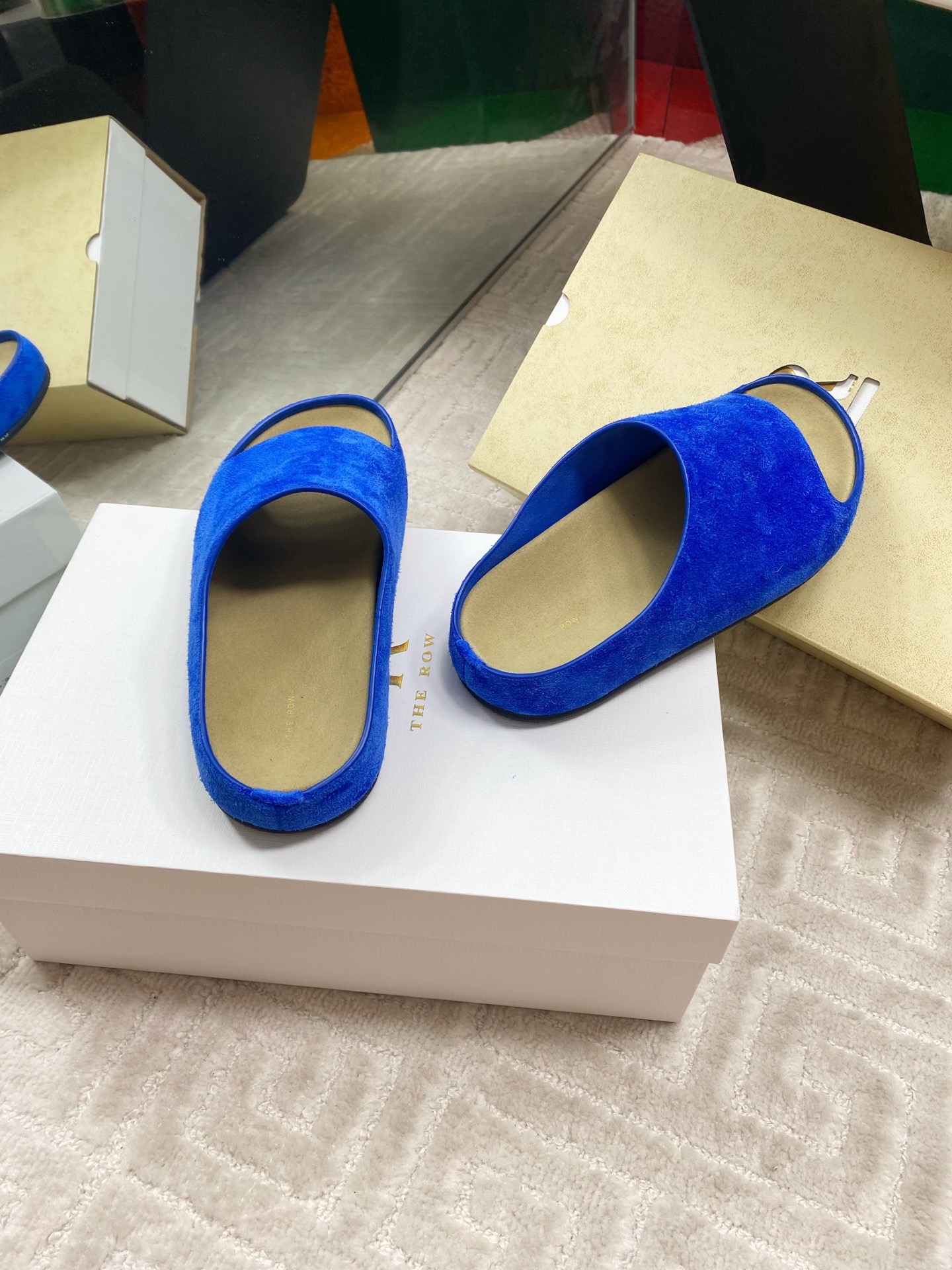 The Row 25 Spring/Summer Simple Round Toe Slippers - Stylish & Comfortable 8 i1744815684696 6469 0 6