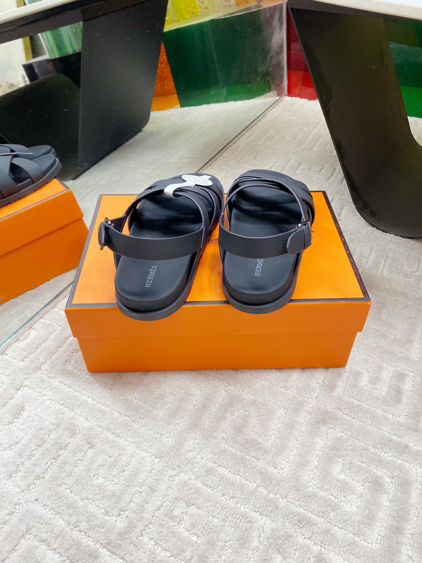 Hermes 25SS Cross Sandals: Minimalist Retro Design, Exotic Flair, and Chic Style 9 i1745307319657 6312 0 7