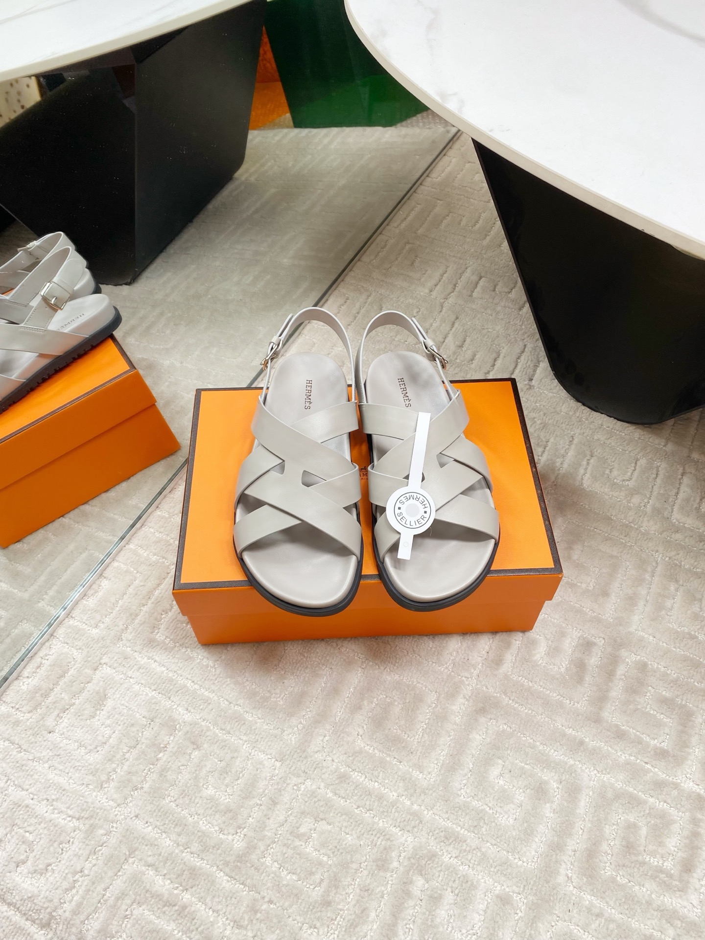 Hermes Women's Cross Strap Leather Sandals, Elegant and Comfortable 3 i1745307361197 1393 0 0