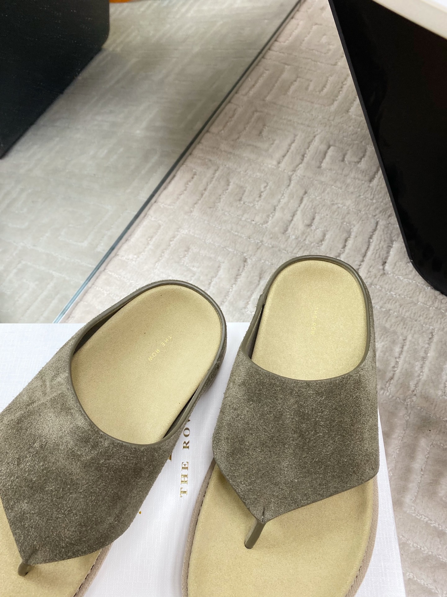 The Row Simple Round Toe Thong Sandals | Premium Leather Summer Slides 9 i1745834037127 4744 0 7