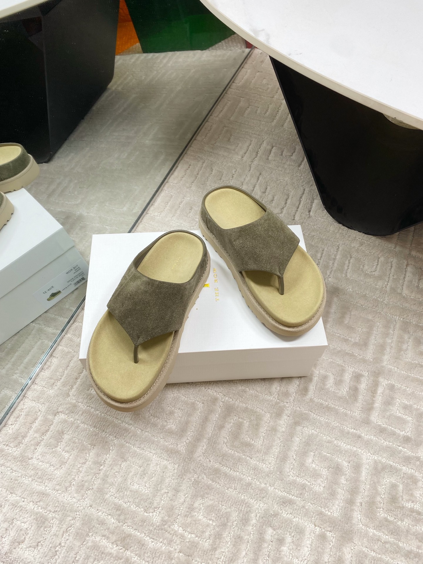 The Row Simple Round Toe Thong Sandals | Premium Leather Summer Slides 5 i1745834038374 7336 0 3