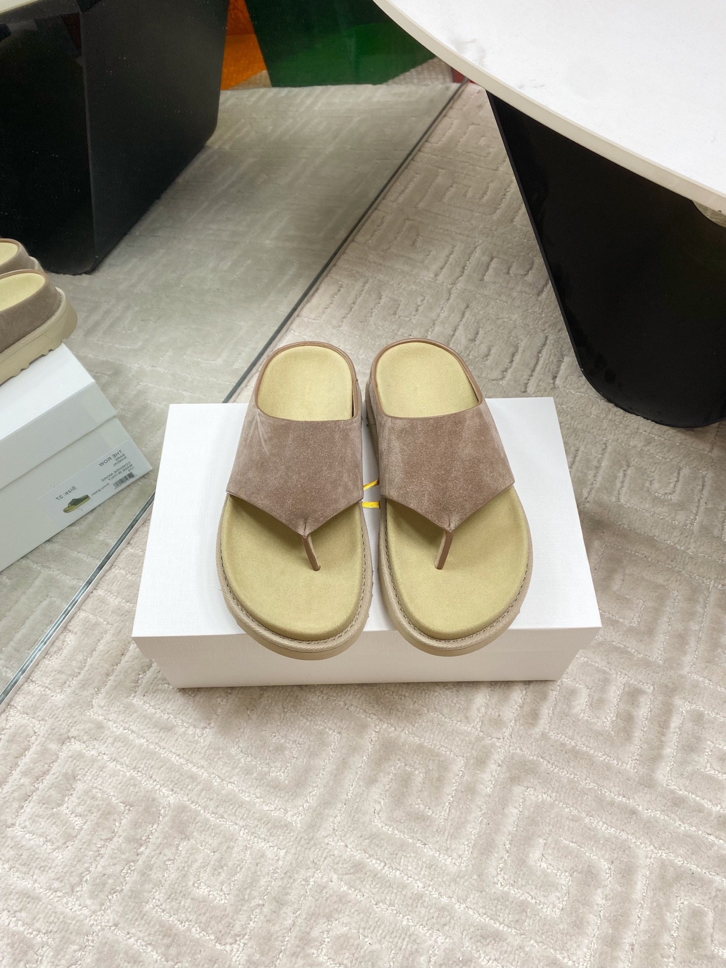 The Row Women's Minimalist Leather Flat Thong Sandals, Beige, Sizes 35-39 3 i1745834091449 6964 0 0