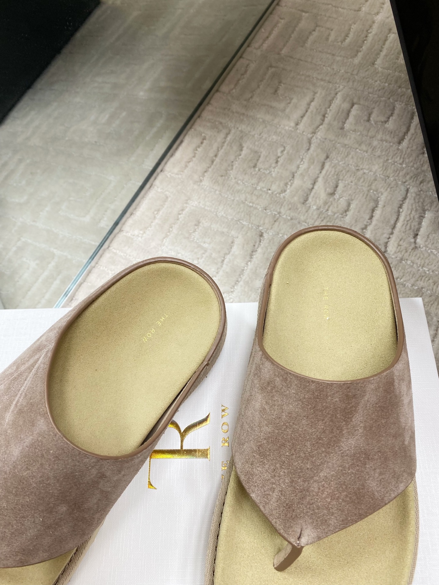 The Row Women's Minimalist Leather Flat Thong Sandals, Beige, Sizes 35-39 9 i1745834091482 8762 0 7