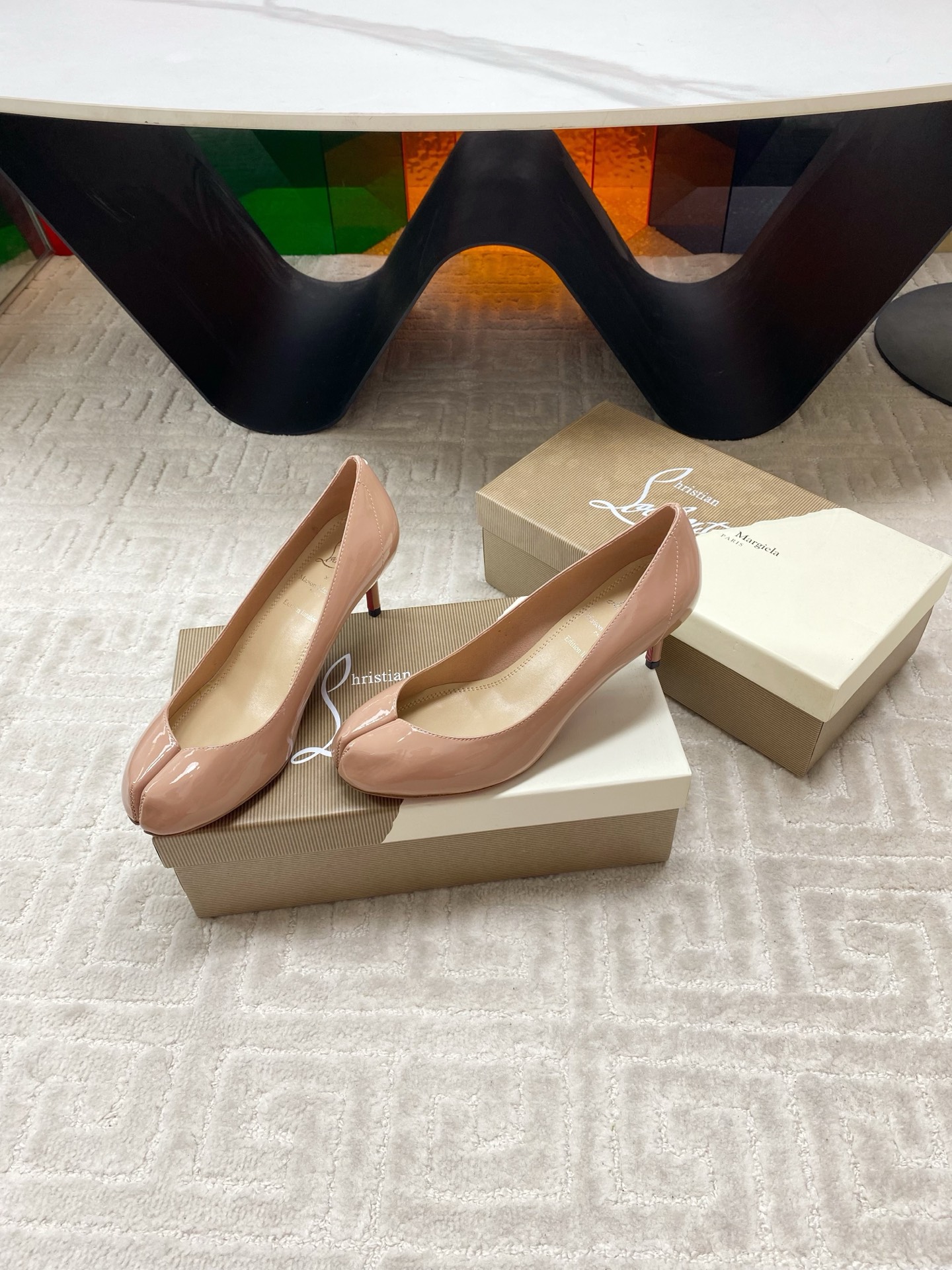 MM6 Margiela x CL Red-Feded Shoes Co-founder Launches Unique Ballet Shoe Collaboration - 图片 3