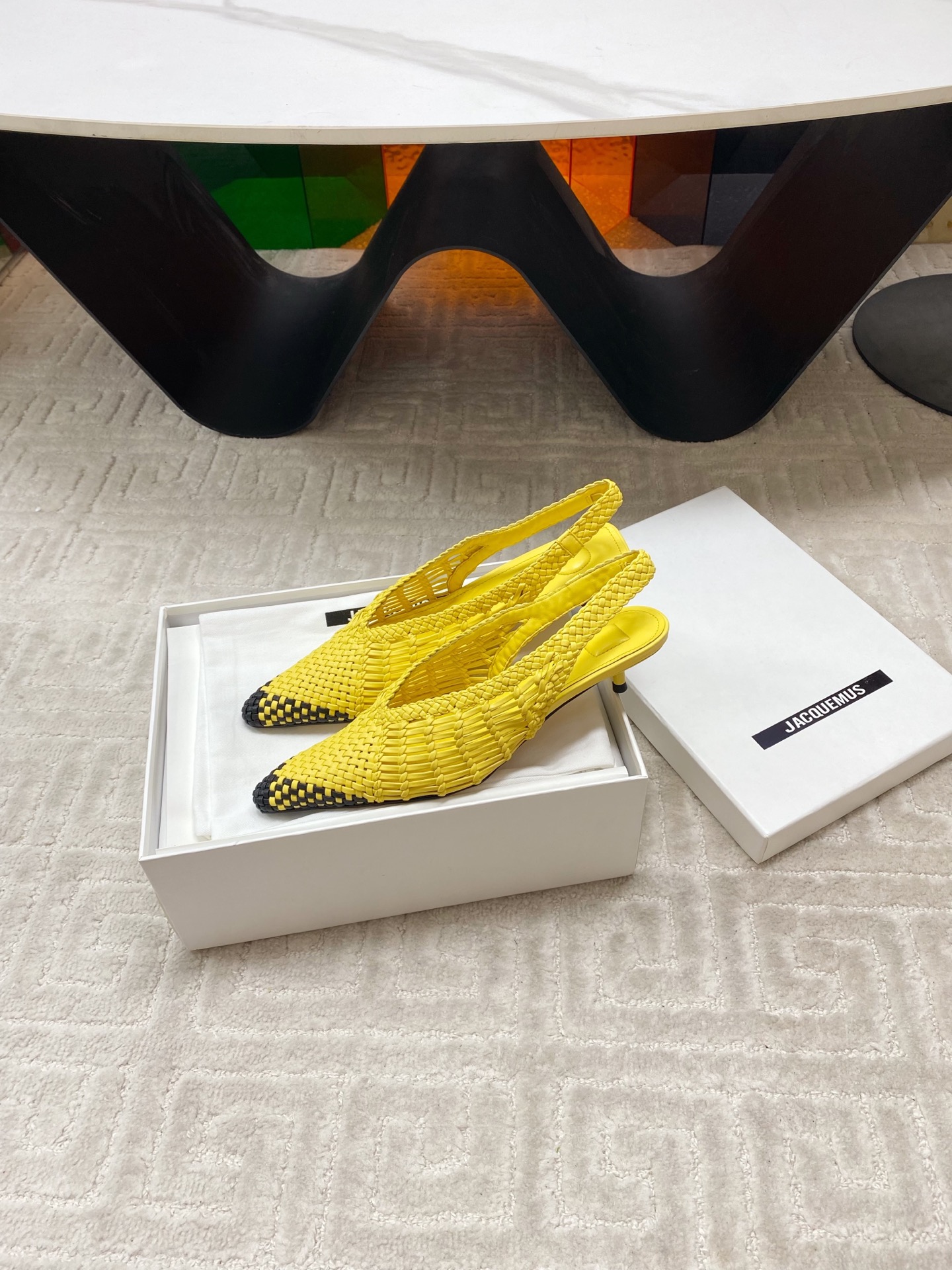 Jacquemus Spring Sandals: Stylish Design and Comfort in Sheepskin, Code 35-39# - 图片 1
