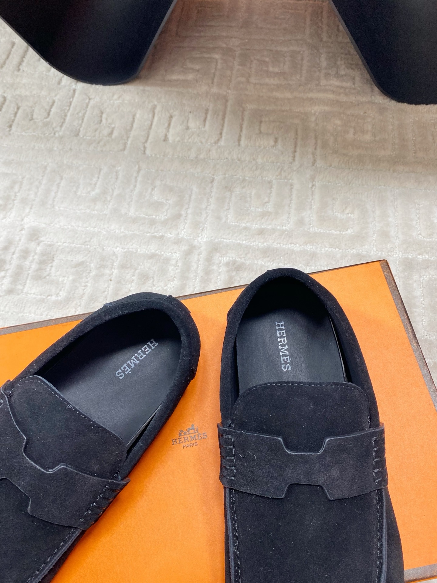 Bare Feet or Socks Shoe Soles with Calf Skin – Sizes and Material Details - 图片 6