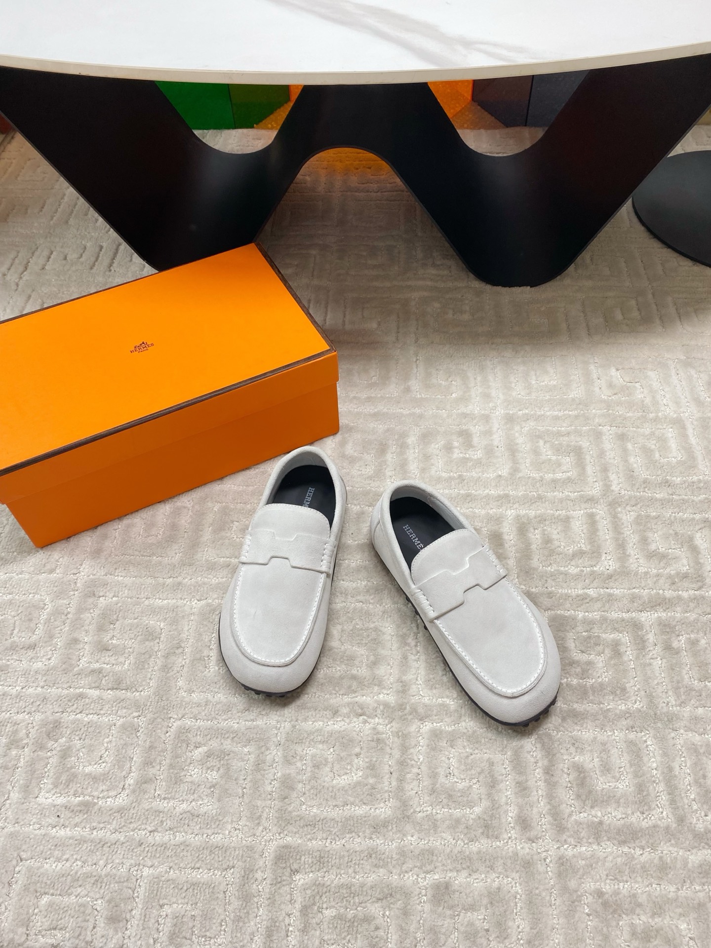 “Unique Shoe Soles: Bare Feet or Socks Fabrication with Real Skin Inside, Customizable Sizes for Men and Women” - 图片 3