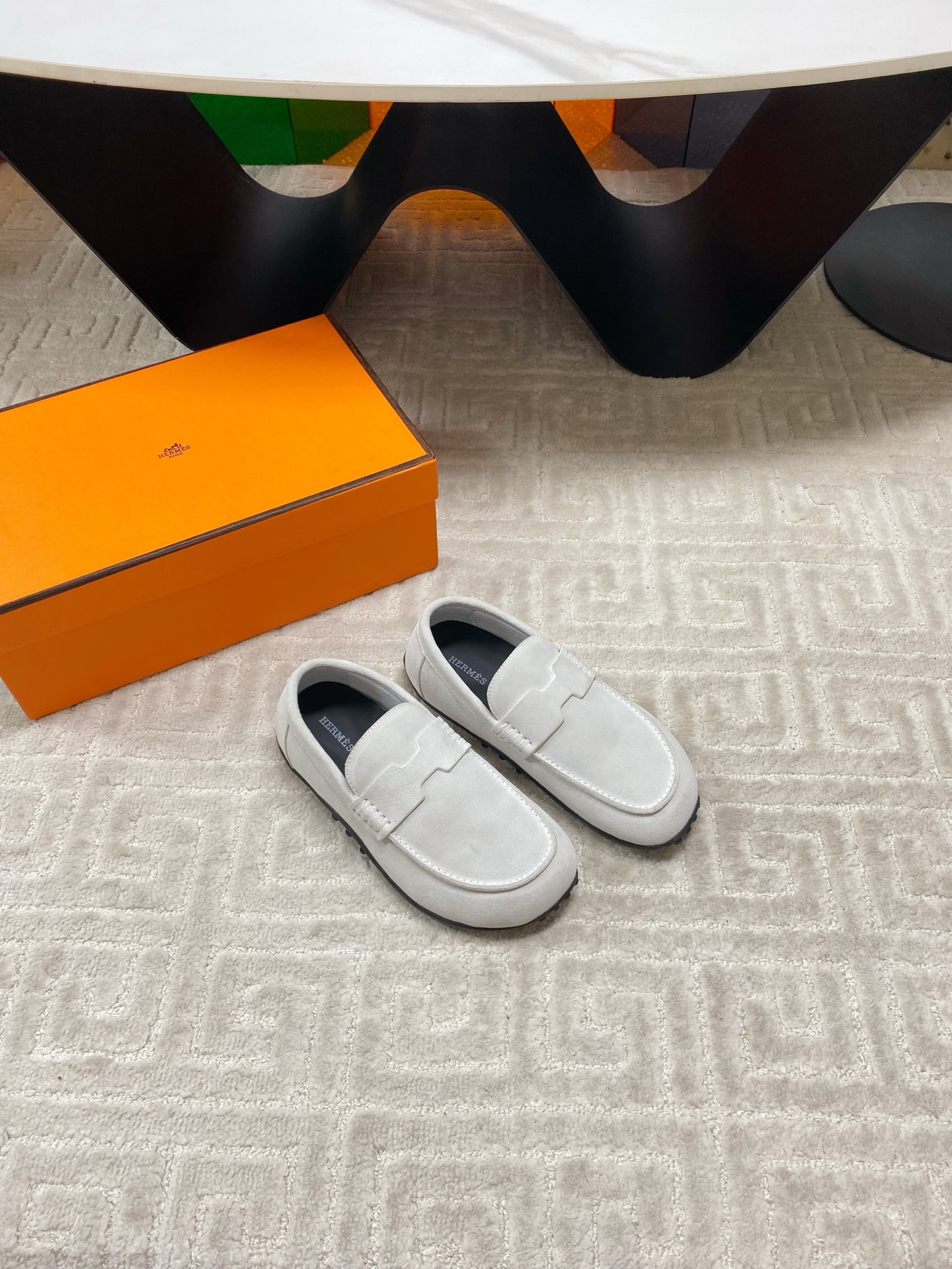 “Unique Shoe Soles: Bare Feet or Socks Fabrication with Real Skin Inside, Customizable Sizes for Men and Women” - 图片 2