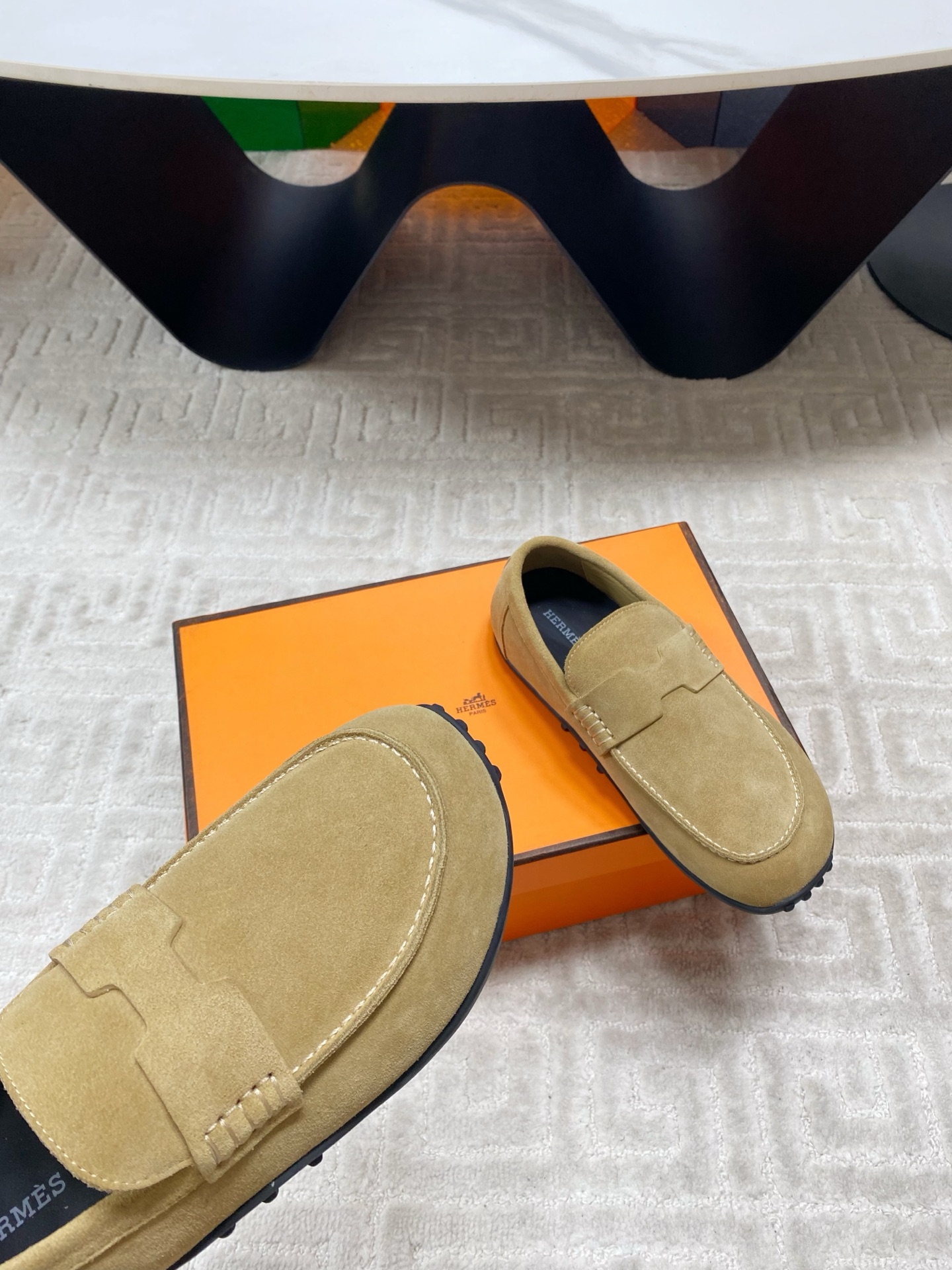 Title: Trendy Shoe Soles: Bare Feet or Socks, Calf Leather, Real Skin, Various Sizes Summary: Shoe soles this year feature bare feet or sock design, calf leather - 图片 5