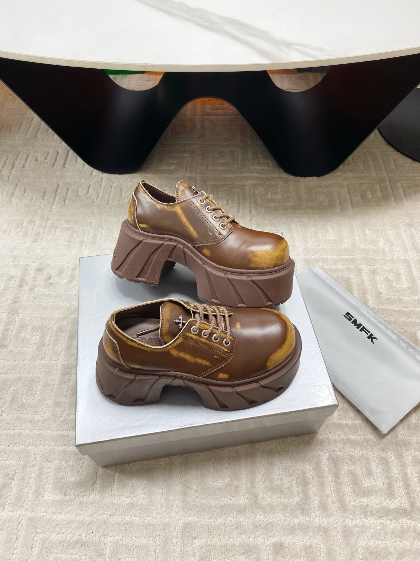 Title: New SMFK P624 Leisure Shoes Collection Overview Summary: SMFK P624 shoes feature thick bases, soft and cozy materials, perfect colors, and come in various styles. - 图片 7