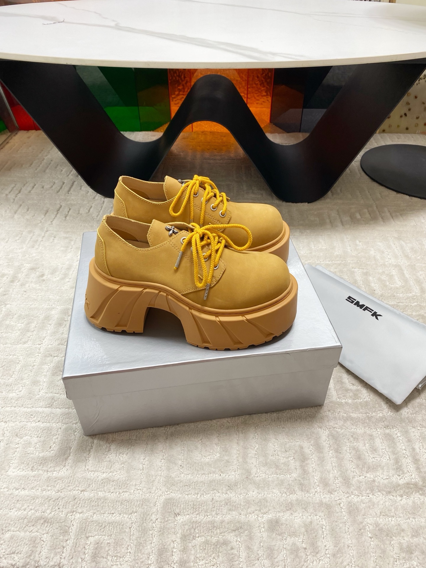 New SMFK P624 leisure shoes: thick base, Derby, short & long boots. Soft, cozy, smooth soles, perfect colors.