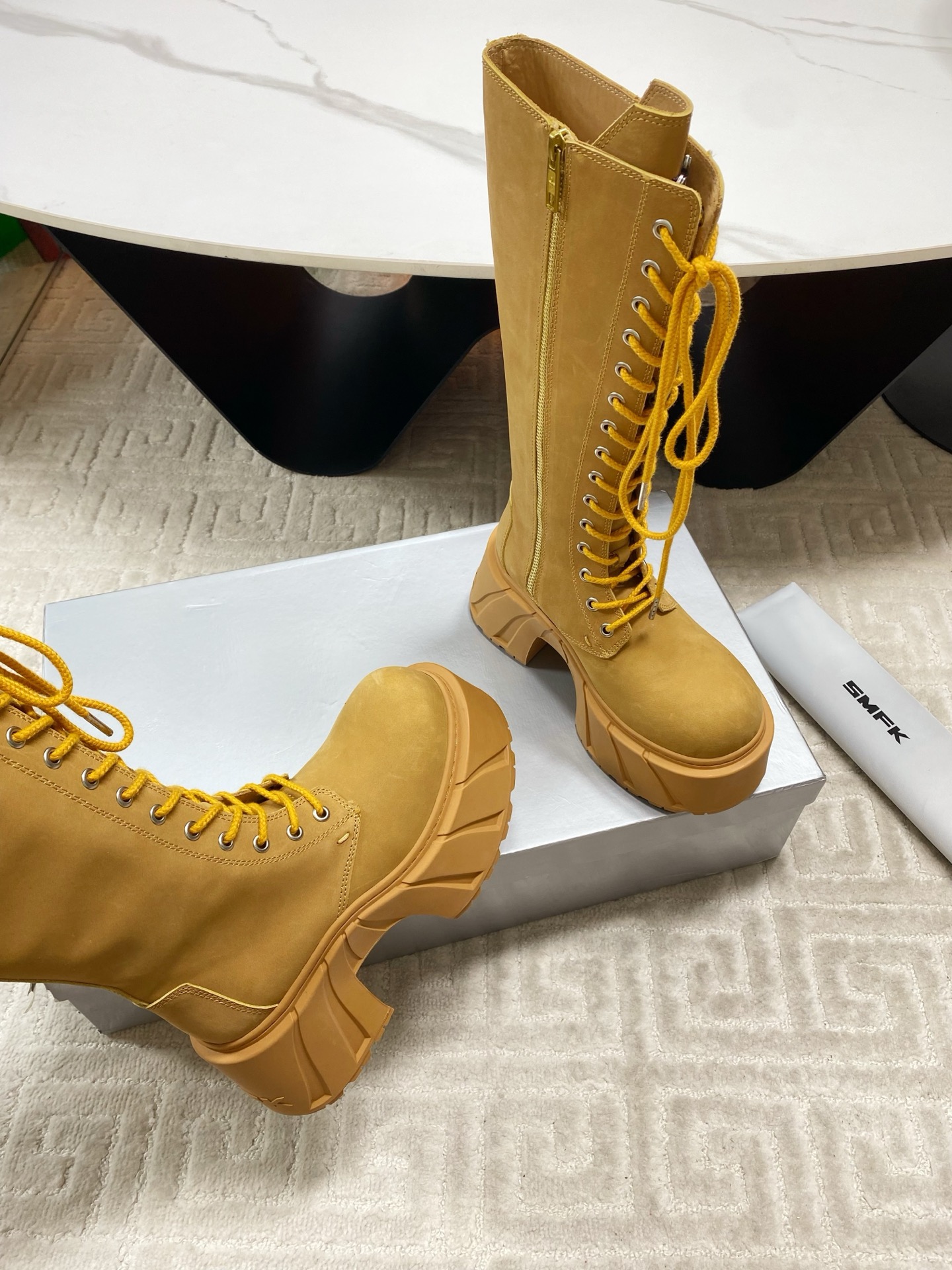 “Fresh Leisure Shoes: Gospel of Shorty Collection with Long Boots, Derby Shoes, and Thick Base for Spring/Summer” - 图片 4