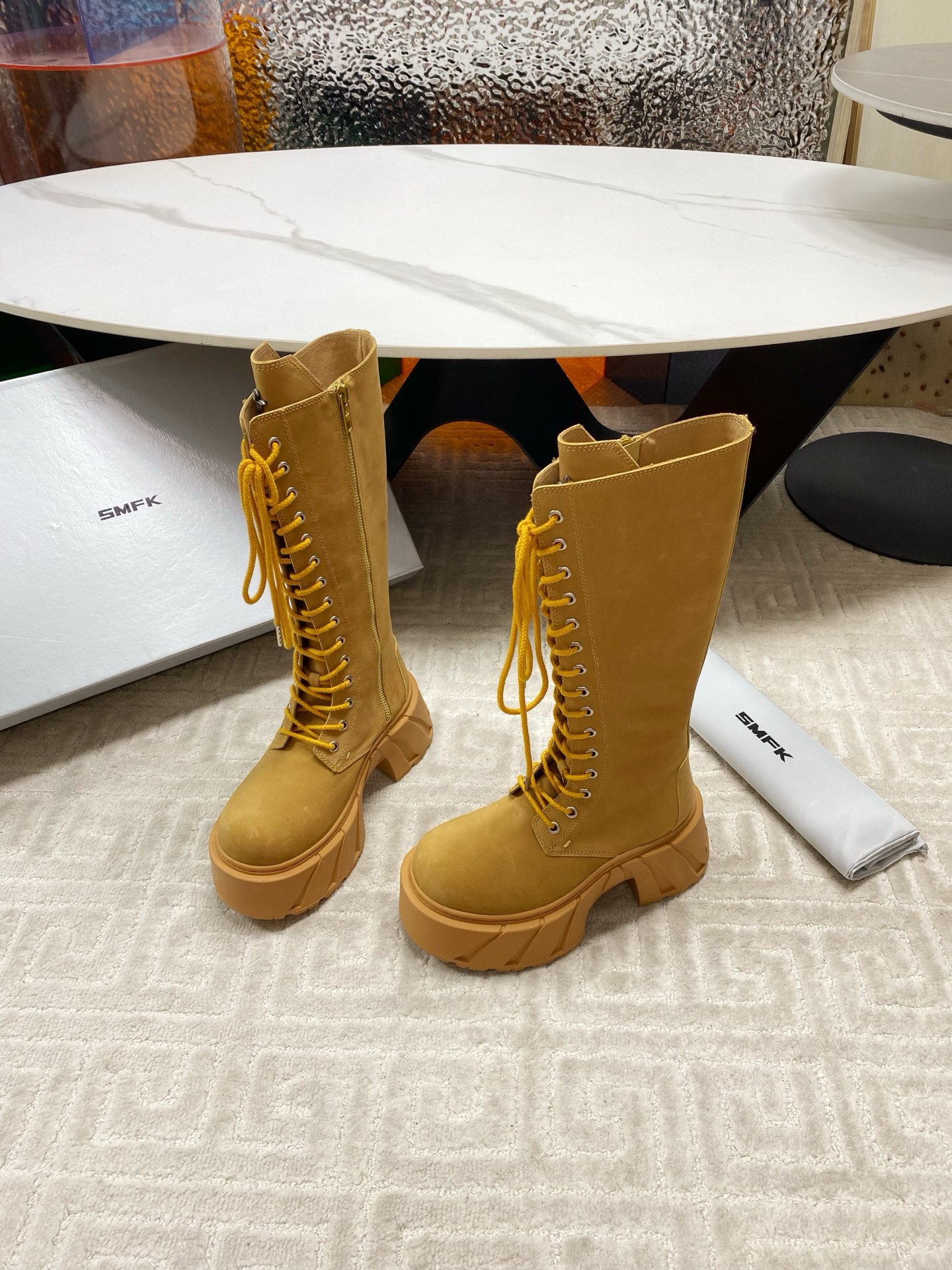 “Fresh Leisure Shoes: Gospel of Shorty Collection with Long Boots, Derby Shoes, and Thick Base for Spring/Summer” - 图片 3