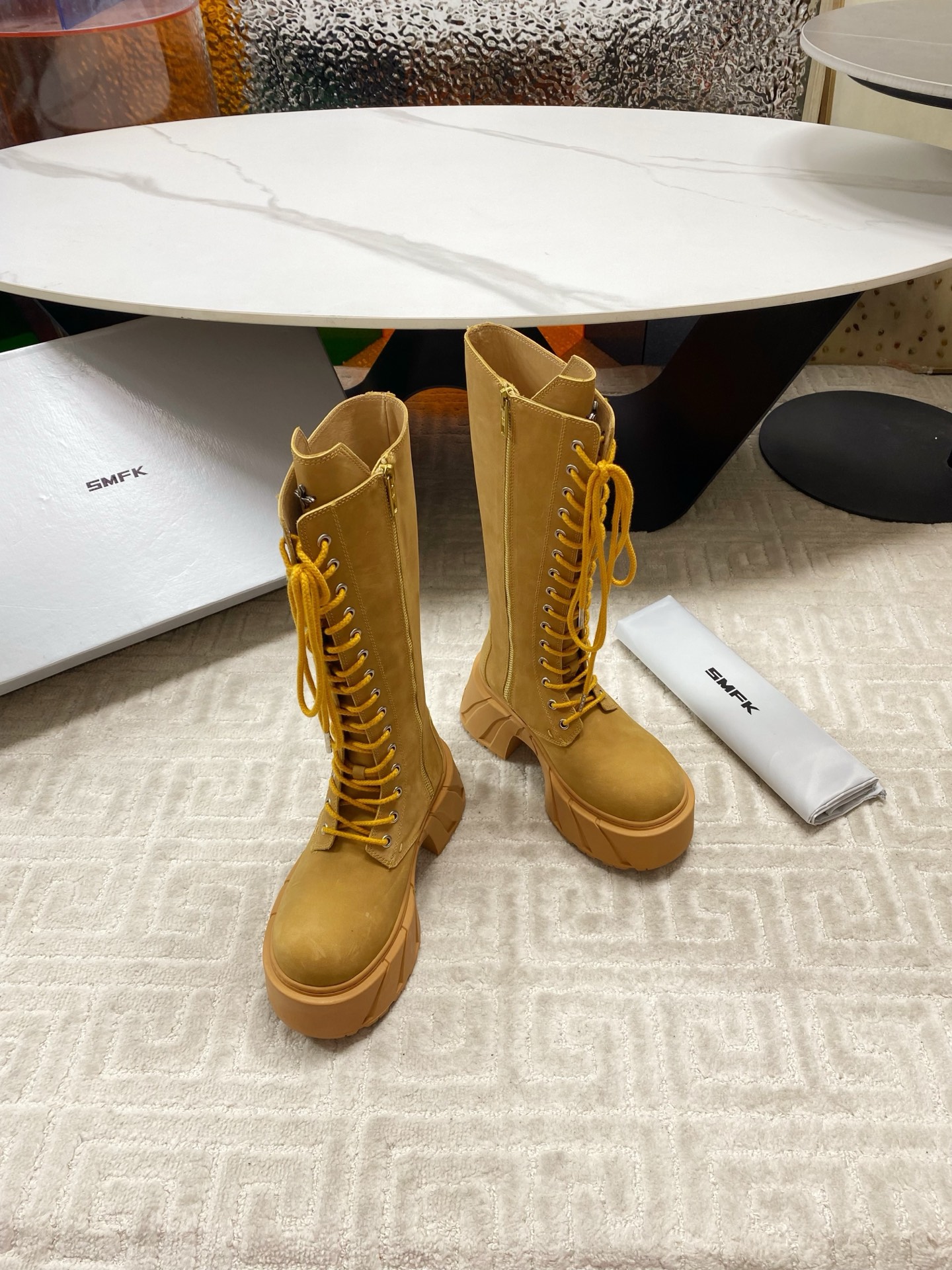 “Fresh Leisure Shoes: Gospel of Shorty Collection with Long Boots, Derby Shoes, and Thick Base for Spring/Summer” - 图片 2