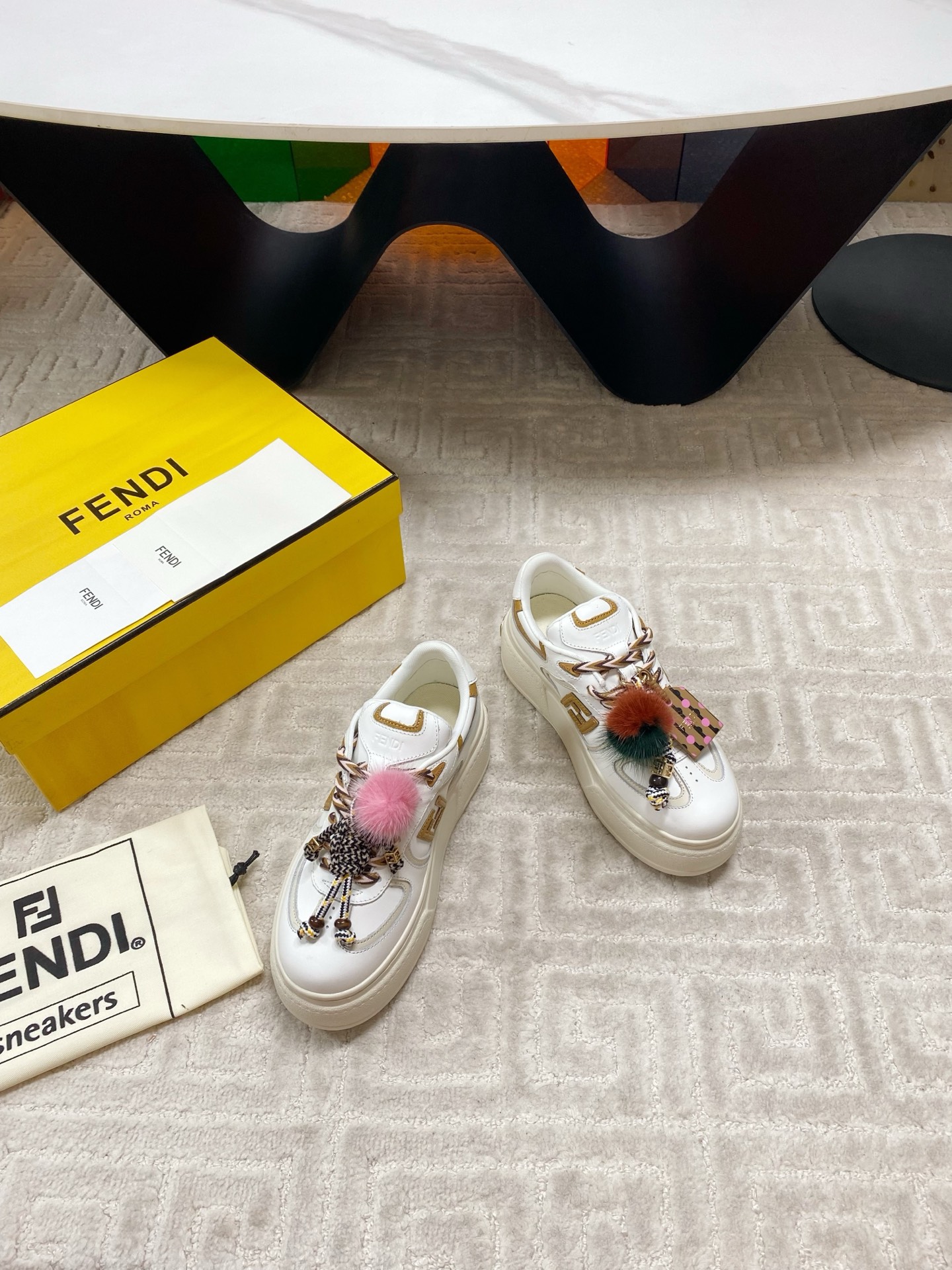 “Fendi FD Match 205 Sneakers: Skin Fusion, Colorful Design, Comfort, and Style for Women 35-39” - 图片 2