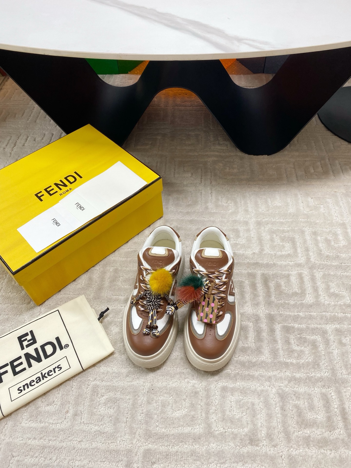 “Fendi FD Match Falcon Sneakers 205: New Skin Fusion Design for Women 35-39” - 图片 9