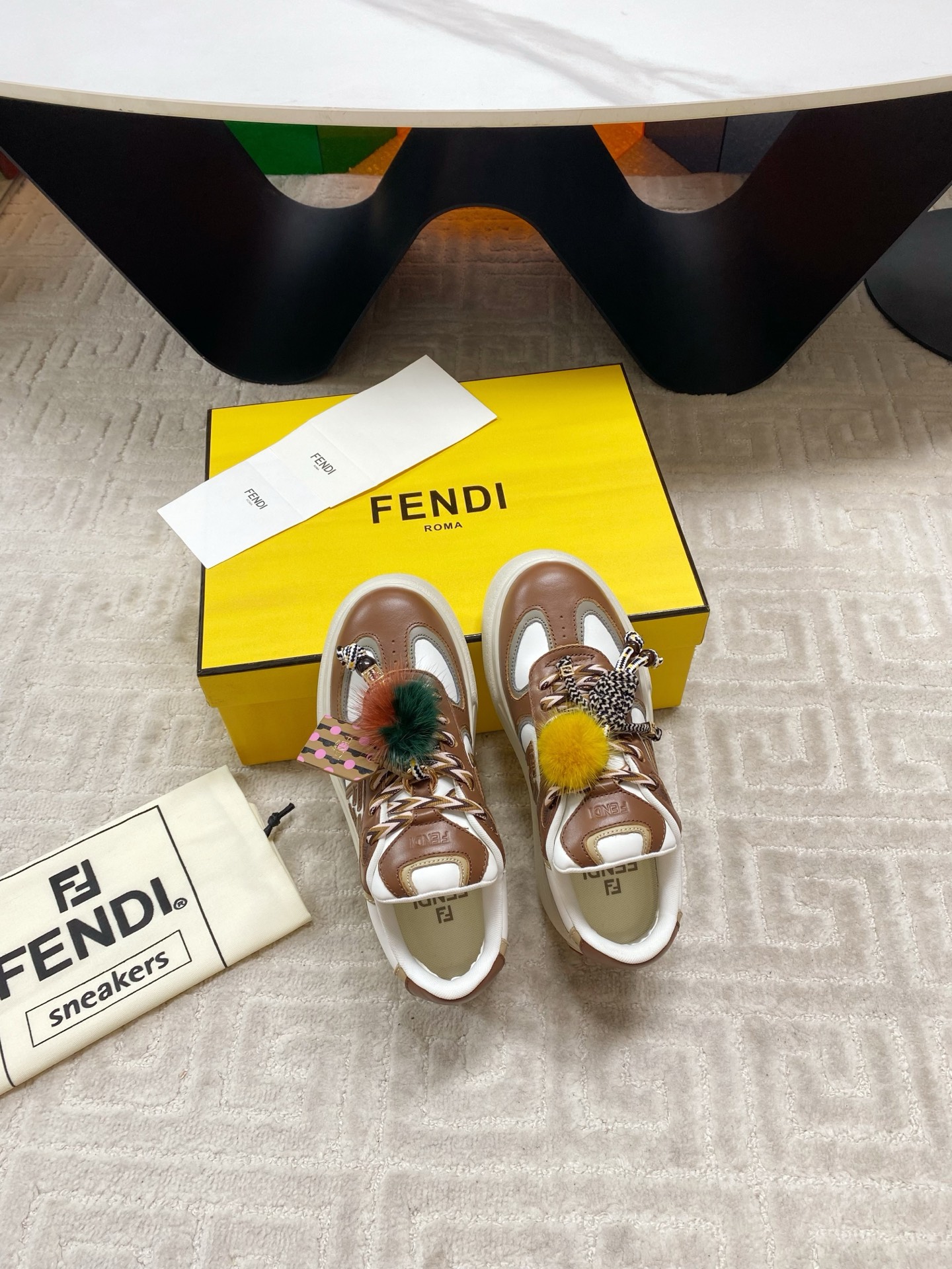 “Fendi FD Match Falcon Sneakers 205: New Skin Fusion Design for Women 35-39” - 图片 4