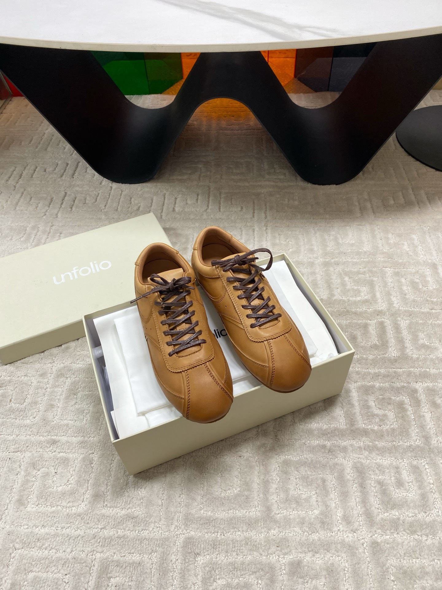 NO:630435,Fabric surface, leather surface, unfolio's new Cross-Trainer lace-up low-top sneakers, Man Yongshan and Zhang Xiaofei, many Internet celebrities, the same style, super soft and comfortable, imported cowhide, lining sheepskin fabric splicing, outsole, original molded rubber outsole, Size #35-40 (40 custom made, non-refundable), casual shoes/sports shoes, sneakers, cowhide, sheepskin19860909布面 皮面 unfolio新品Cross-Trainer系带低帮运动鞋 文咏珊张小斐众多网红 明星同款 超级如软舒适 面料进口牛皮 内里羊皮布料拼接 大底原版开模橡胶大底 Size#35-40（40定做不退换）,休闲鞋/运动鞋,sneakers,cowhide,sheepskin,Women's Shoes