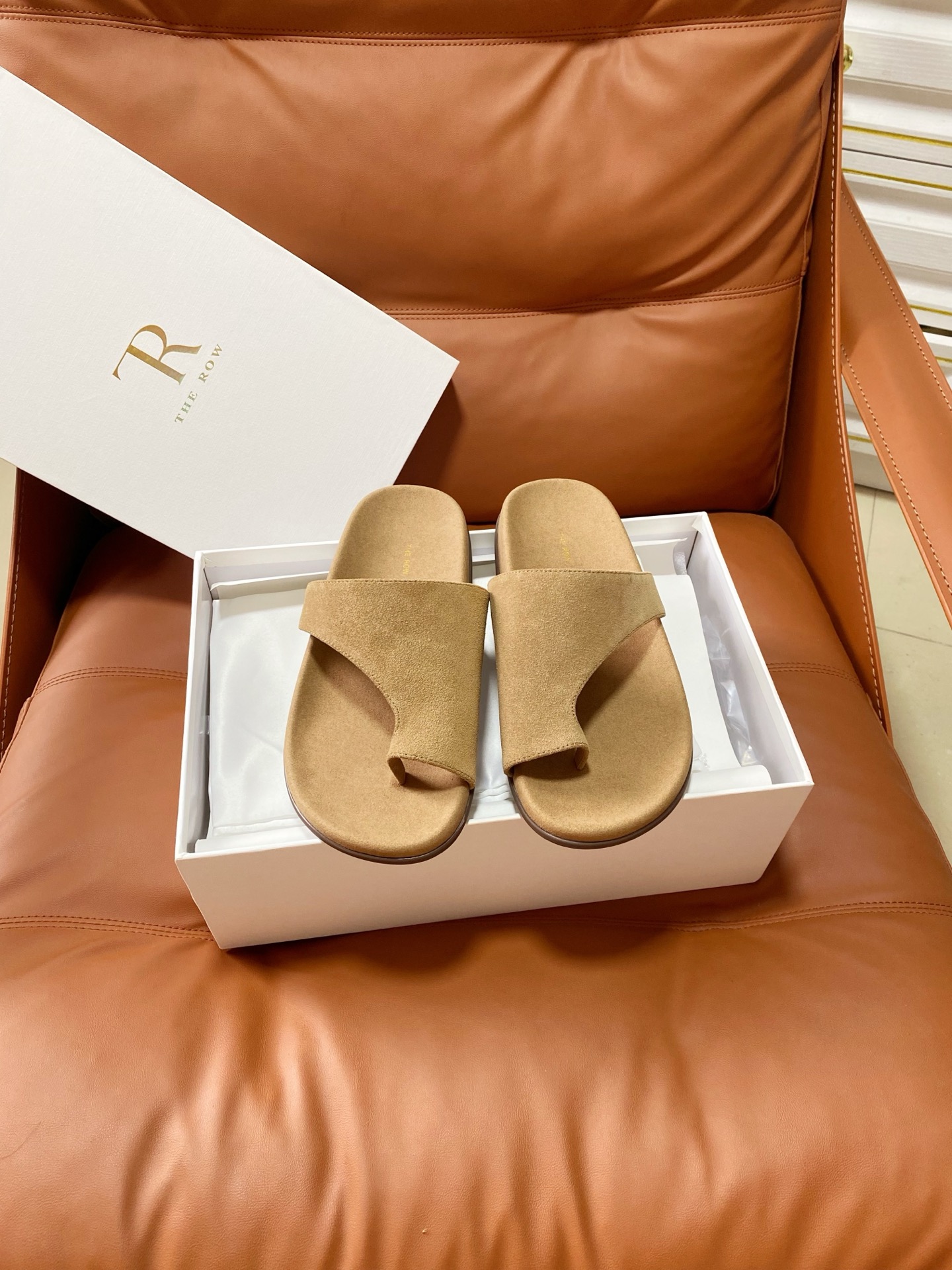 NO:875167,the row's new angle slippers are simple and rough, a must-have for summer, 35-40, split-toe shoes, slippers19860909the row新款夹角拖鞋 简单粗暴,夏天必备 35-40,分趾鞋,slippers,Women's Shoes