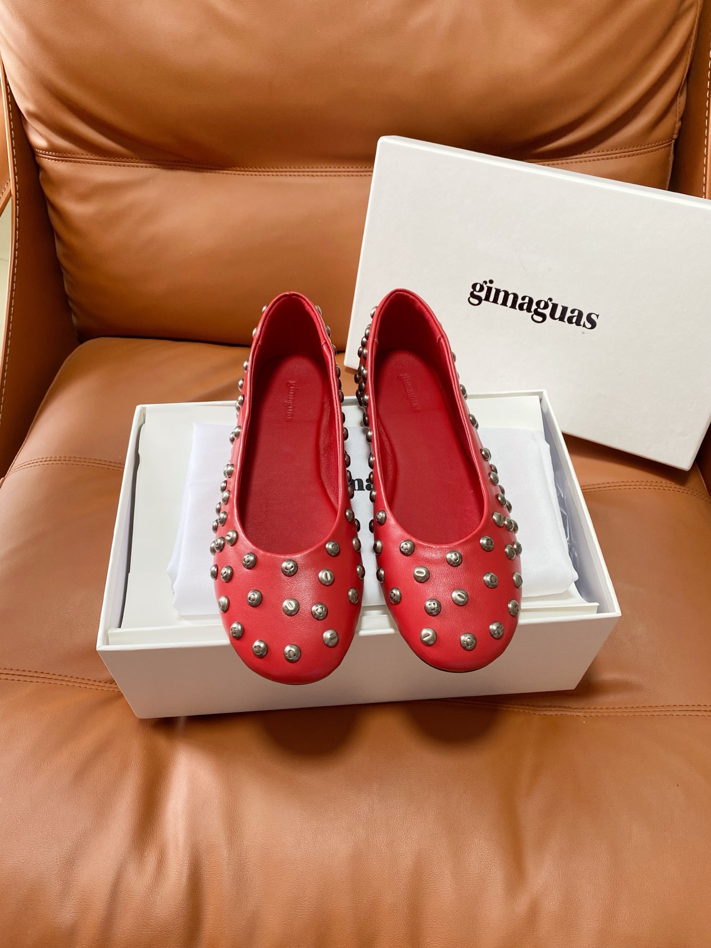 NO:926185,gimaguas niche rivet shoes, ballet shoes that can run wild, no foot wear at all, no heel slipping, super soft lambskin inside and outside, suede leather sole imported from Italy, sizes 35-39 (order 40), four colors, single shoes, sheepskin19860909gimaguas小众铆钉单鞋 可以暴走的芭蕾鞋 完全不磨脚,不掉跟 内外超柔软小羊皮 意大利进口绒面真皮底 尺码35-39（40订）四色,单鞋,sheepskin,Women's Shoes