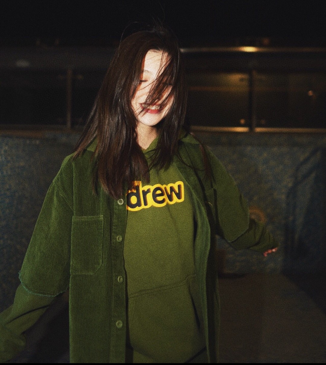 Customized Velvet Hats with Imported Prints and Matching Screws in Olive Green Color - 图片 3