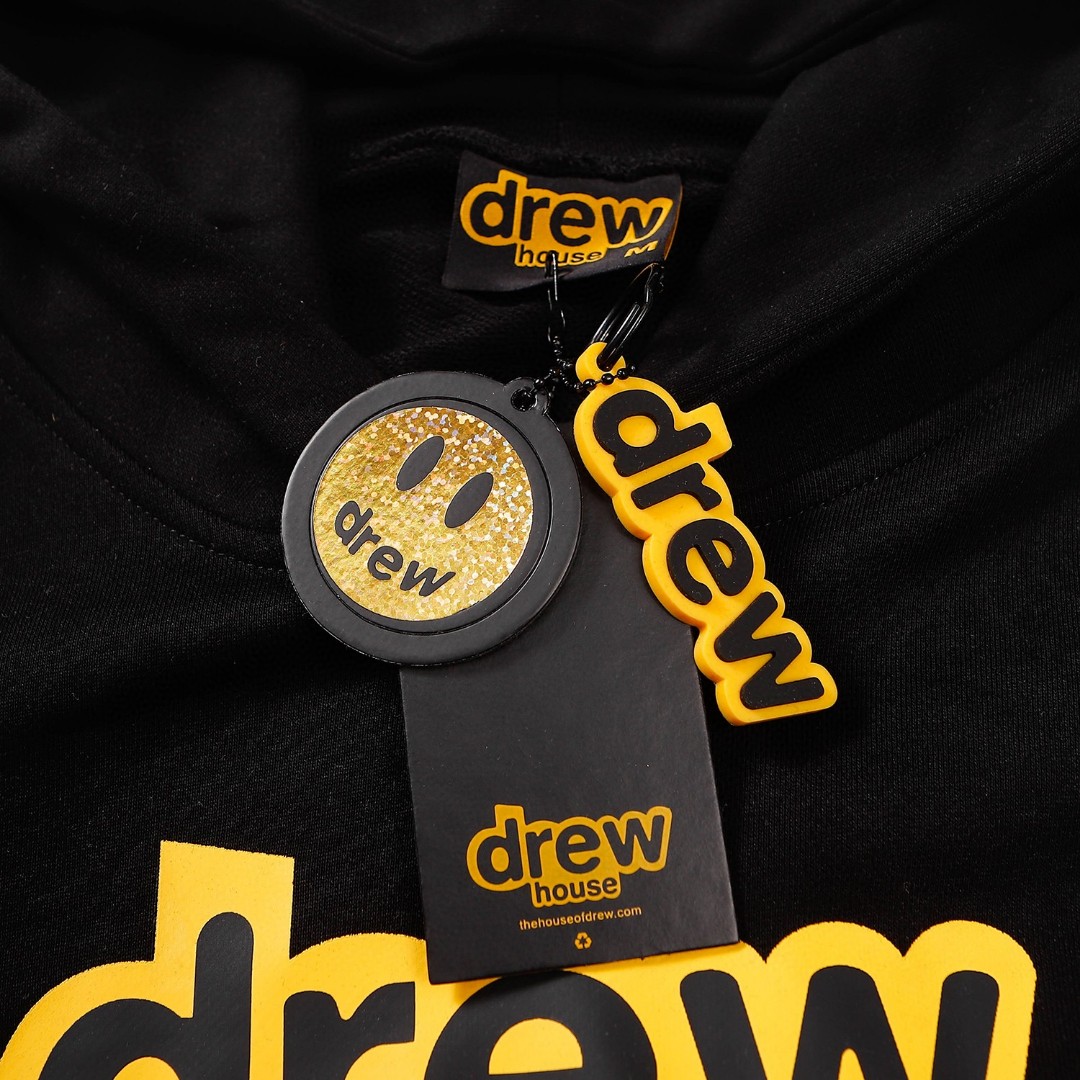 Fashionable Velvet Hats with Customized Details and Imported Prints in Black Color - 图片 2