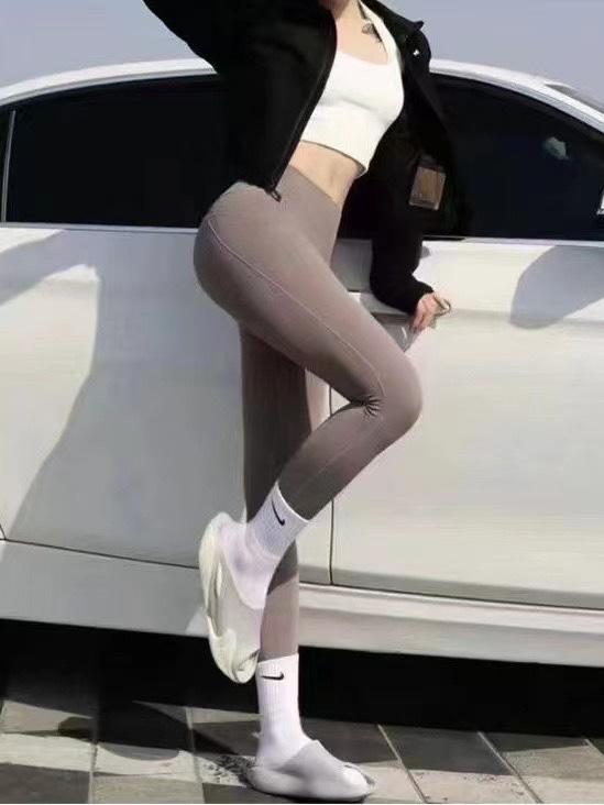 Autumn wind rises~Socks are essential, simple yet classicPaired with - Underwear