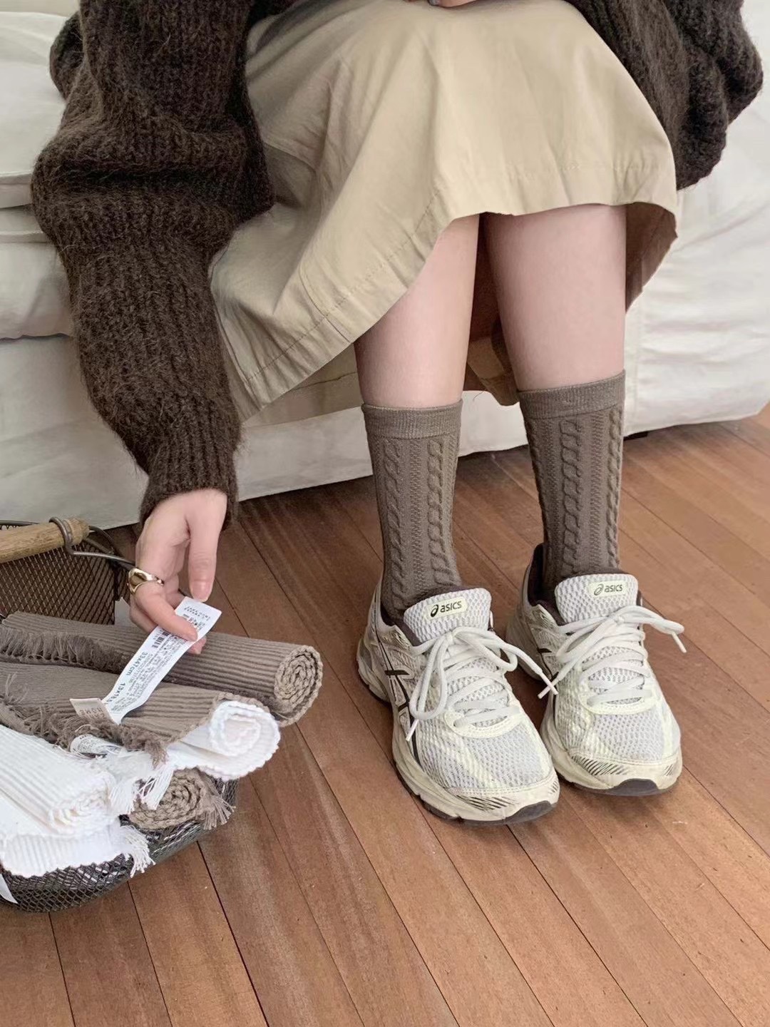 Utterly captivated by the soft, charming aesthetic of these socks - Comprehensive 5