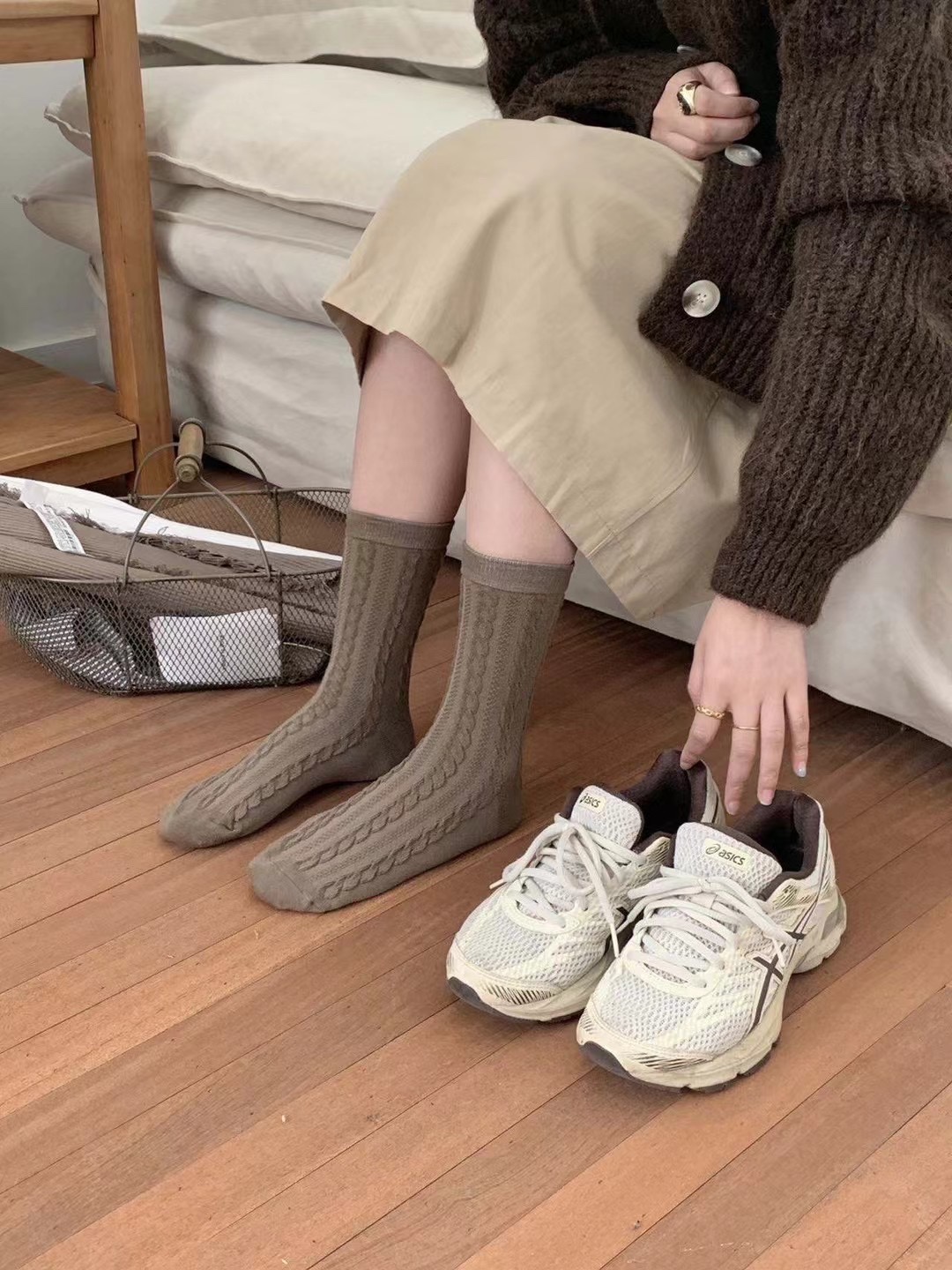 Utterly captivated by the soft, charming aesthetic of these socks - Comprehensive 2