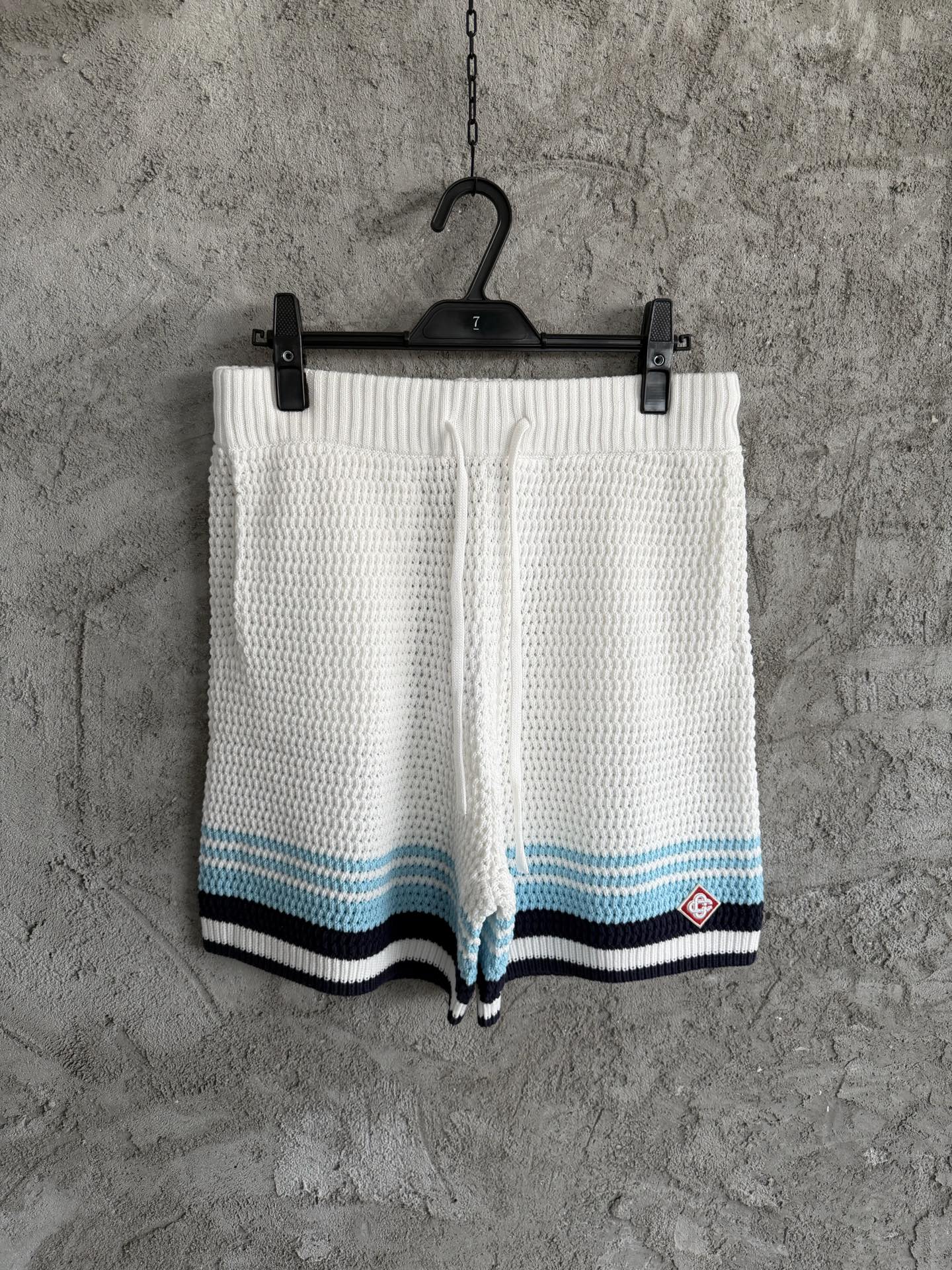 NO:677395,CASABLANCA 2025SS woven dark blue striped sweater shorts, customized pure cotton fabric, imported machine high-density crochet knitting, SIZES, M, L, XL, ready stock in seconds, men's clothing, shorts, sweaters,19860909CASABLANCA 2025SS 编织深蓝条纹毛衣短裤,定制纯棉面料,进口机高密度钩针针织,SIZES,M,L,XL,现货秒发,男装,shorts,sweaters,,Women's clothing