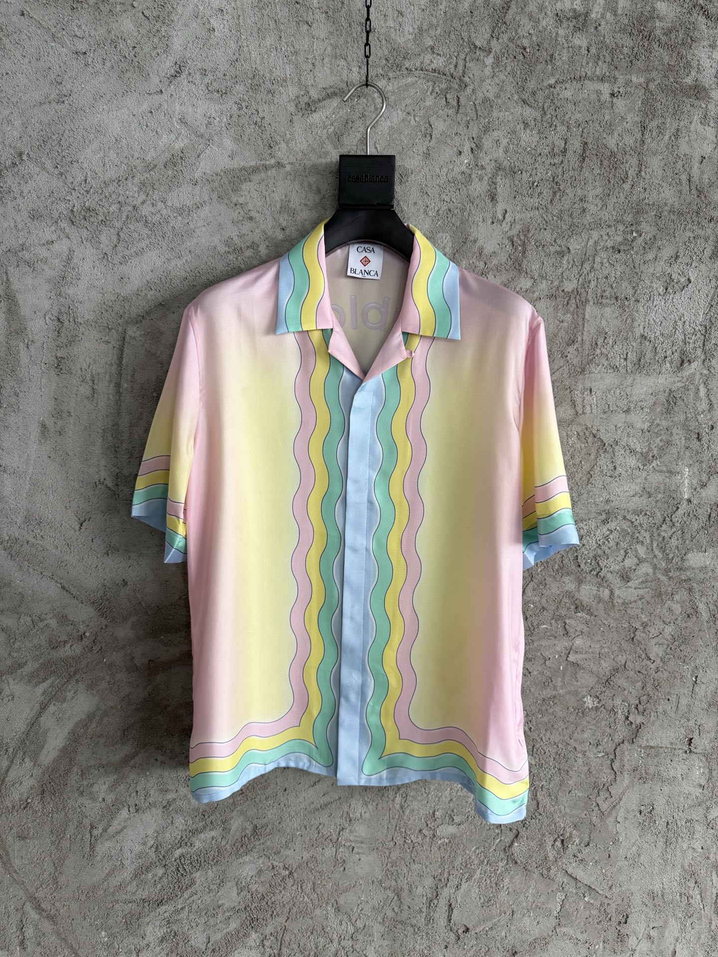 NO:677403,CASABLANCA 2026SS Smiling face pattern silk short-sleeved shirt, customized silk fabric, imported machine high-definition digital direct printing, laser positioning and tailoring, customized buttons, dry cleaning or hand washing recommended, SIZES, M, L,19860909CASABLANCA 2026SS 笑脸图案真丝短袖衬衫,订制真丝面料,进口机高清数码直喷印花,激光定位剪裁,定做纽扣,建议干洗或手洗,SIZES,M,L,XL,现货秒发,男装,shirts,T-shirt,real silk,,Women's clothing