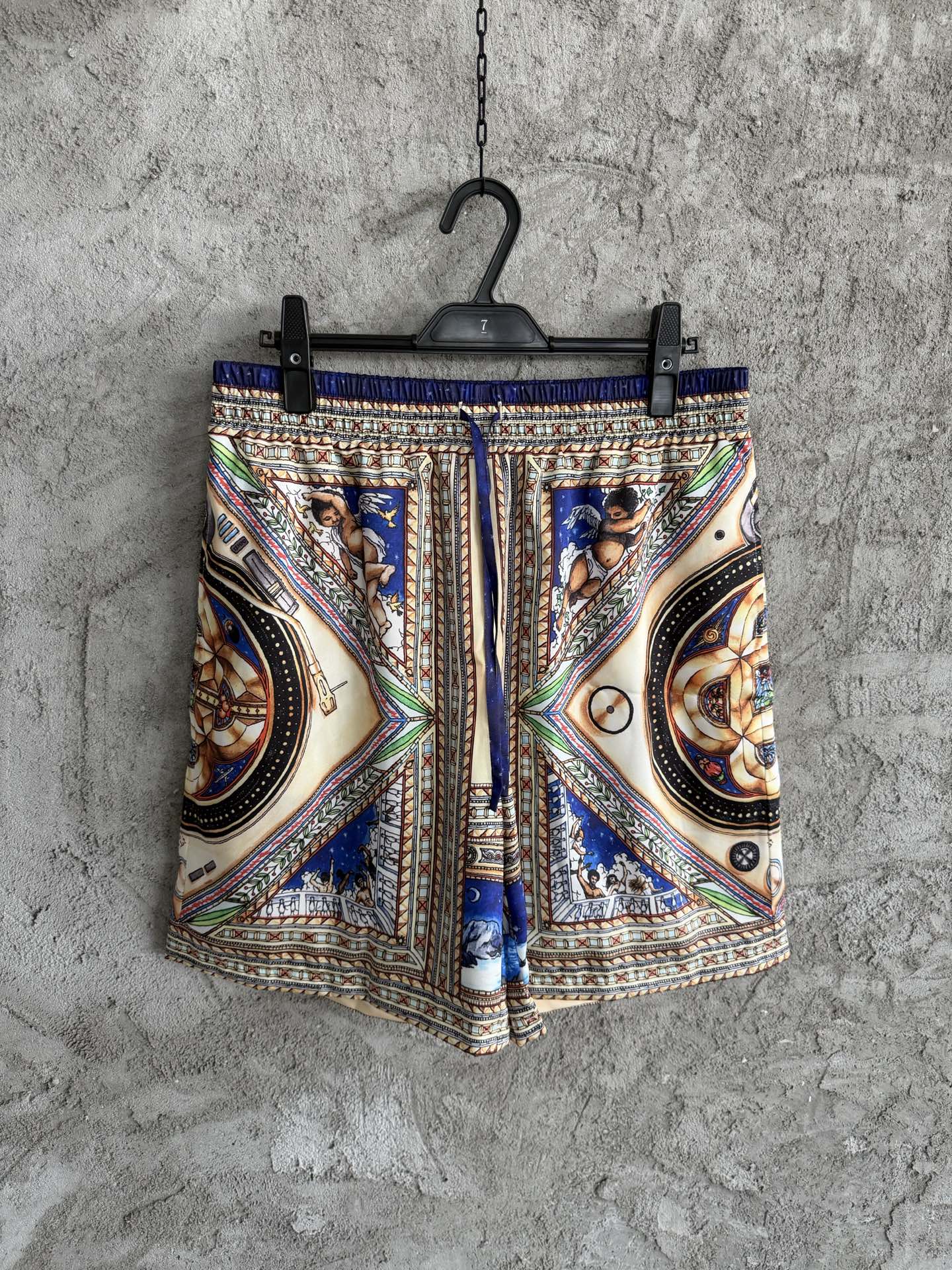NO:819103,CASABLANCA 2026SS moon pattern silk shorts, customized silk fabric, imported high-definition digital direct printing, laser positioning and tailoring, dry cleaning or hand washing recommended, SIZES, M, L, XL, ready stock in seconds, men's clothing, shorts, real silk,19860909CASABLANCA 2026SS 月亮图案真丝短裤,订制真丝面料,进口机高清数码直喷印花,激光定位剪裁,建议干洗或手洗,SIZES,M,L,XL,现货秒发,男装,shorts,real silk,,Women's clothing